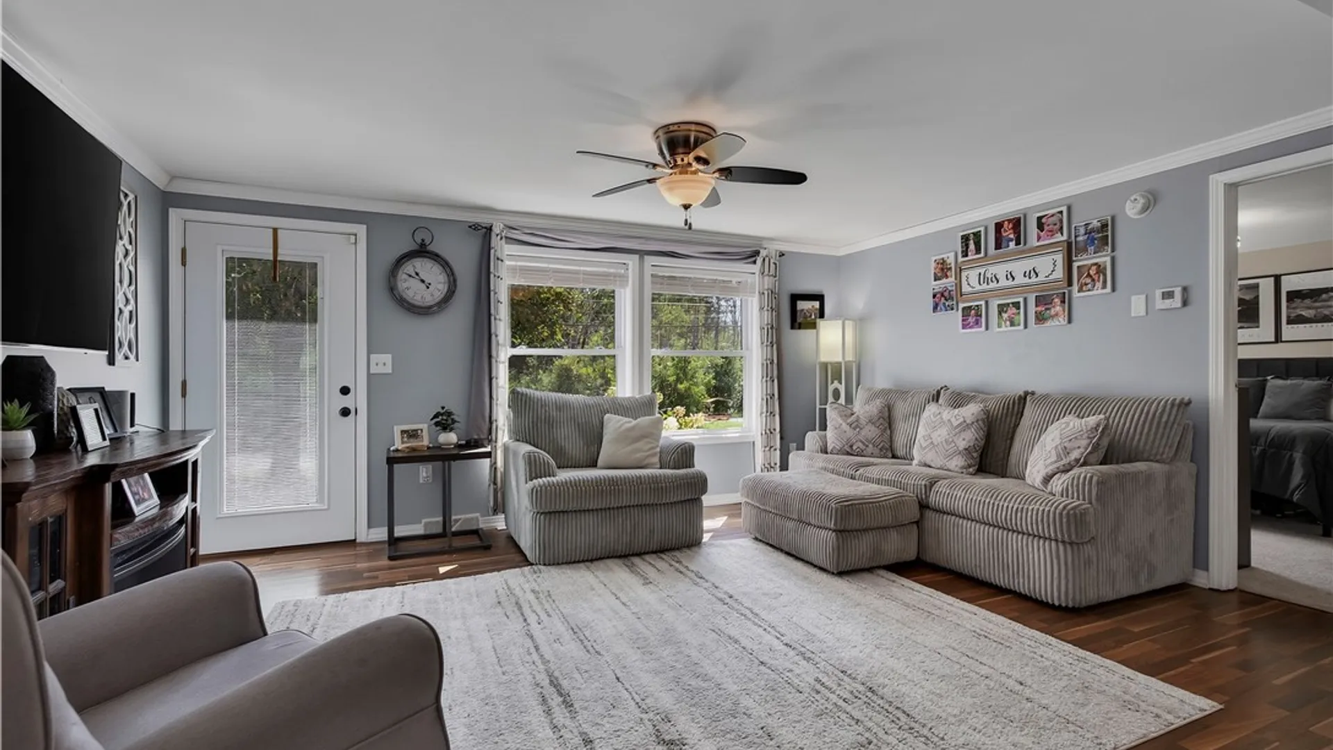 Property at 5 Concord Boulevard, New Hartford, NY 13323 12