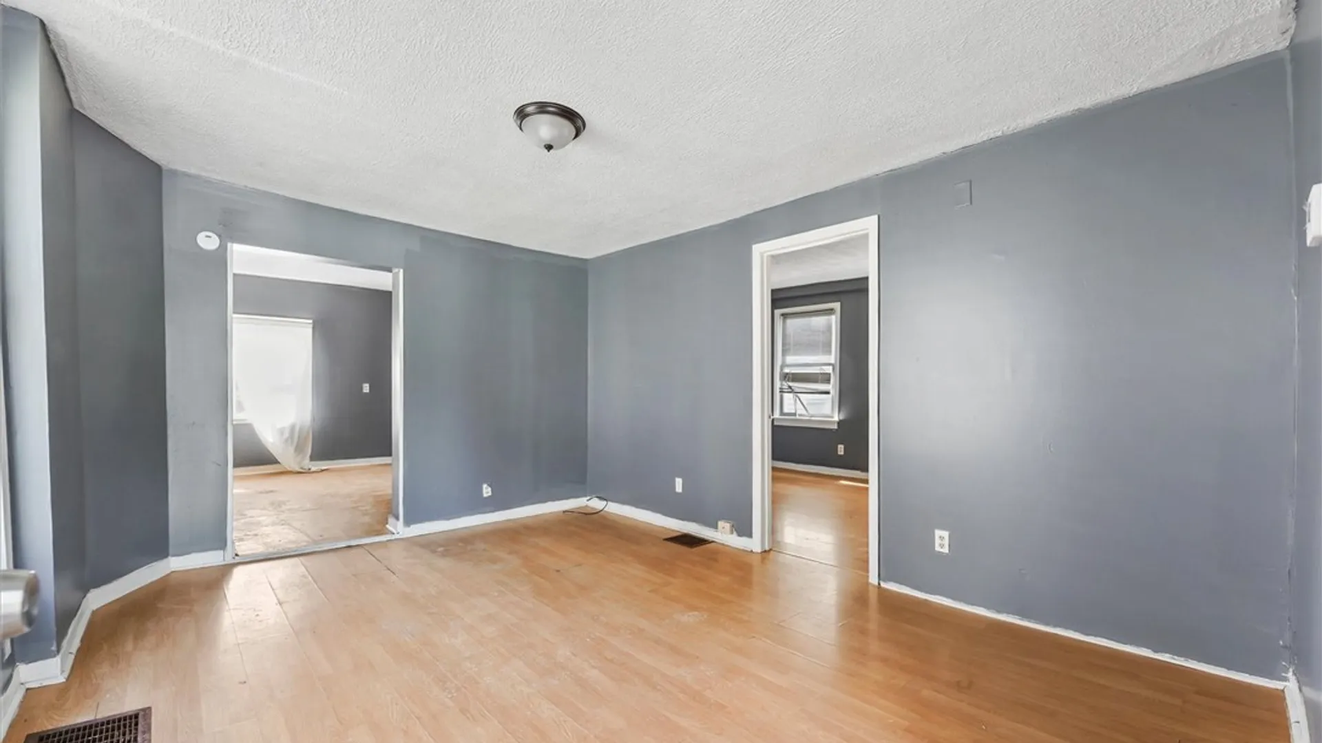 Property at 249 Lilac Street, Syracuse, NY 13208 5