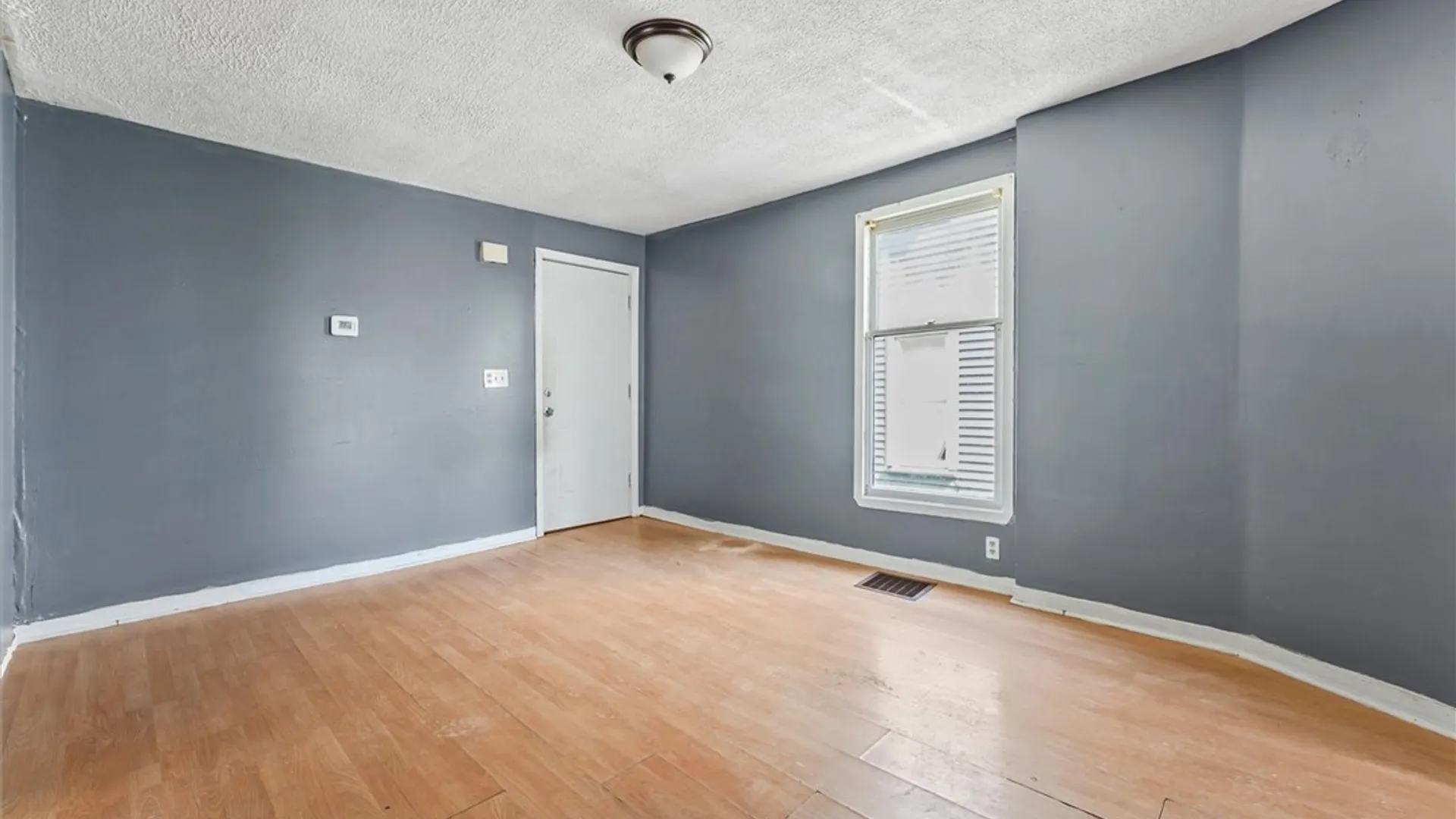 Property at 249 Lilac Street, Syracuse, NY 13208 6