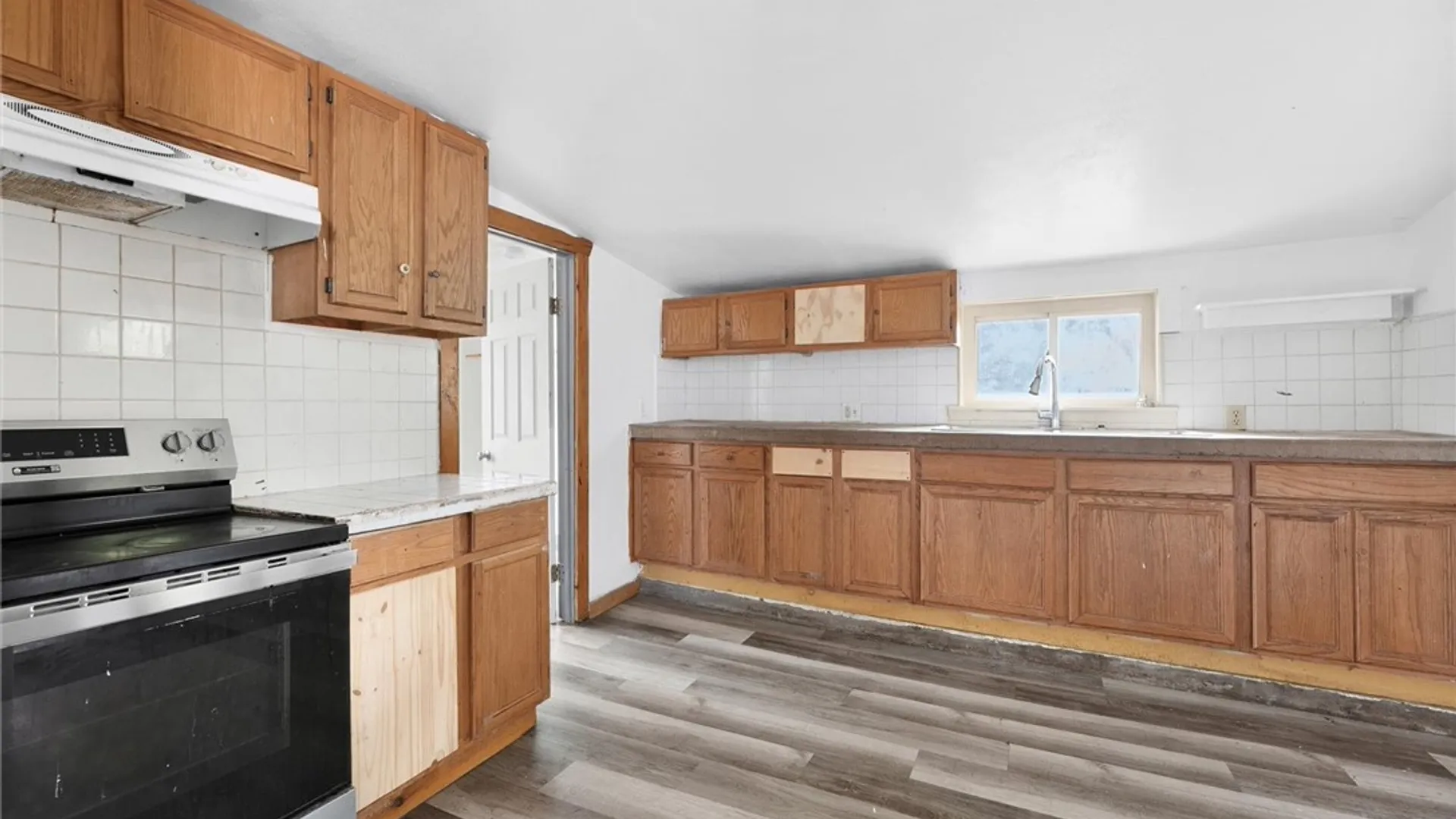 Property at 112 Pattison Street, Syracuse, NY 13203 9