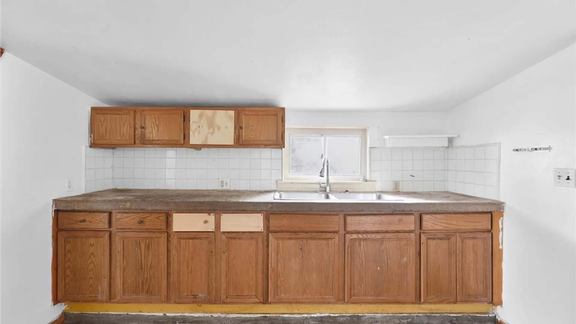 Property at 112 Pattison Street, Syracuse, NY 13203 12