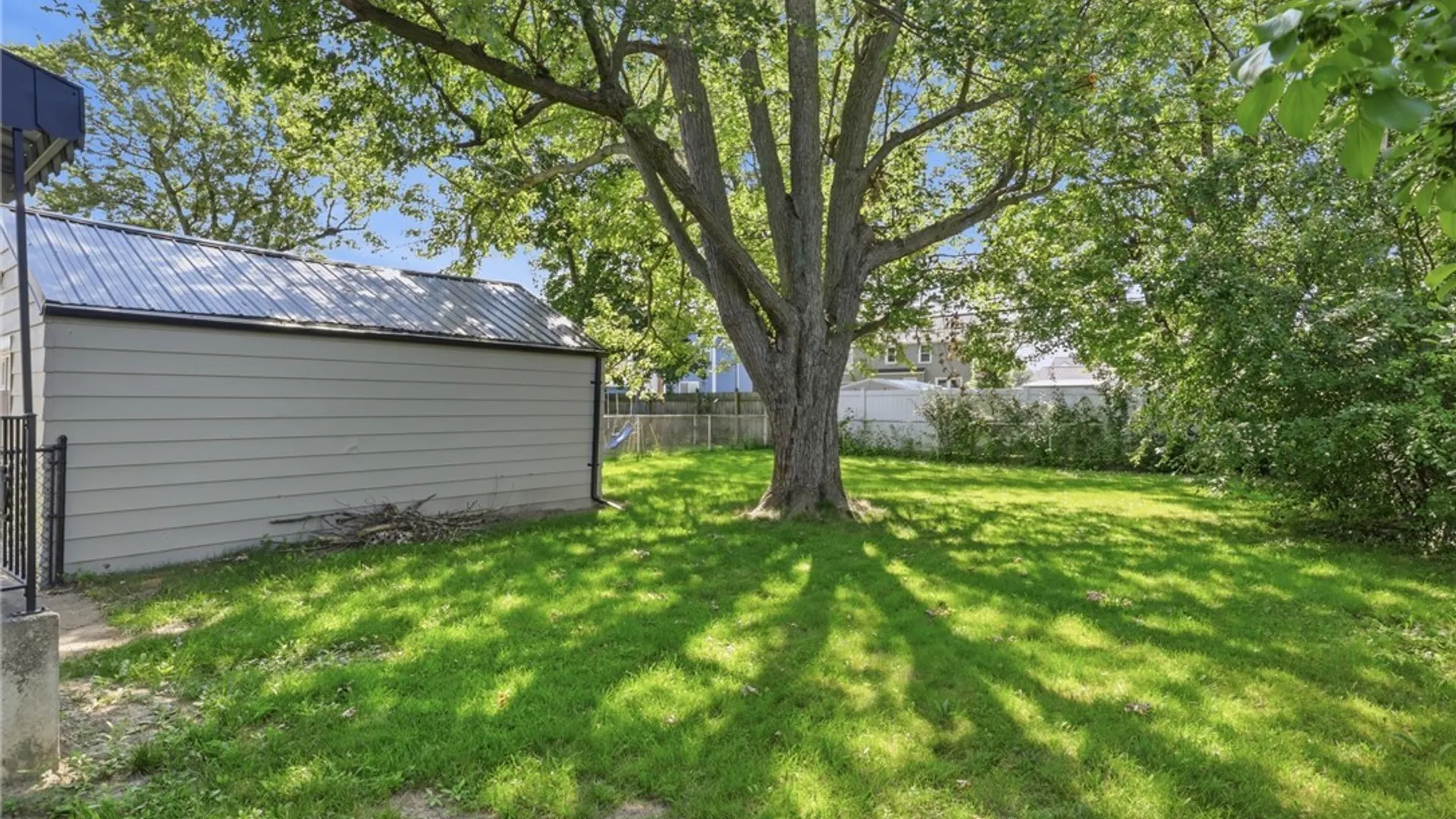 Property at 298 Lowell Road, Tonawanda, NY 14217 22