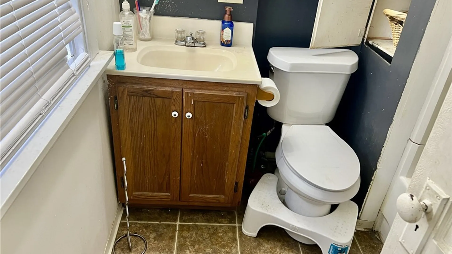 Property at 1886 Weston Avenue, Niagara Falls, NY 14305 5