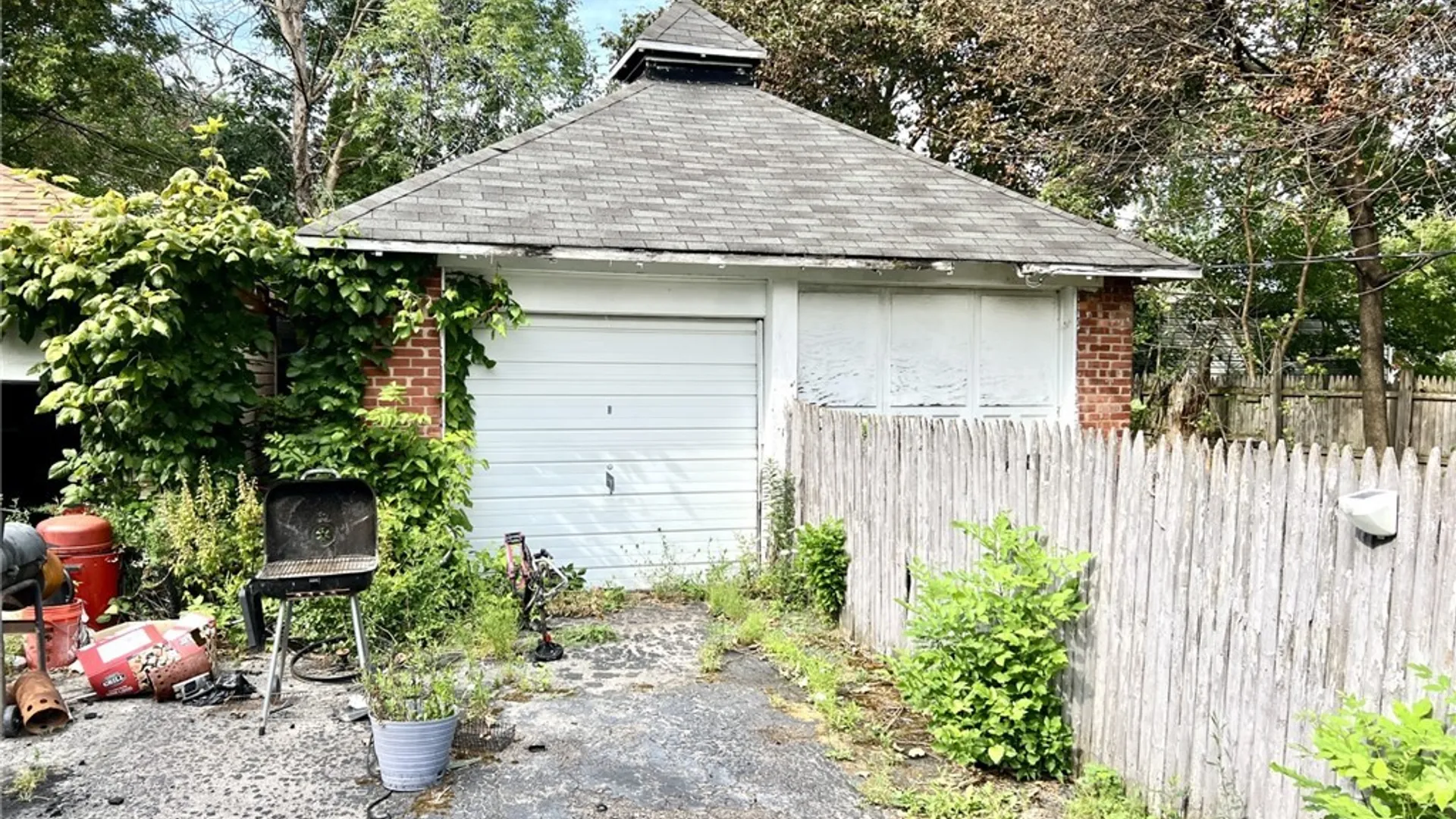 Property at 1886 Weston Avenue, Niagara Falls, NY 14305 13
