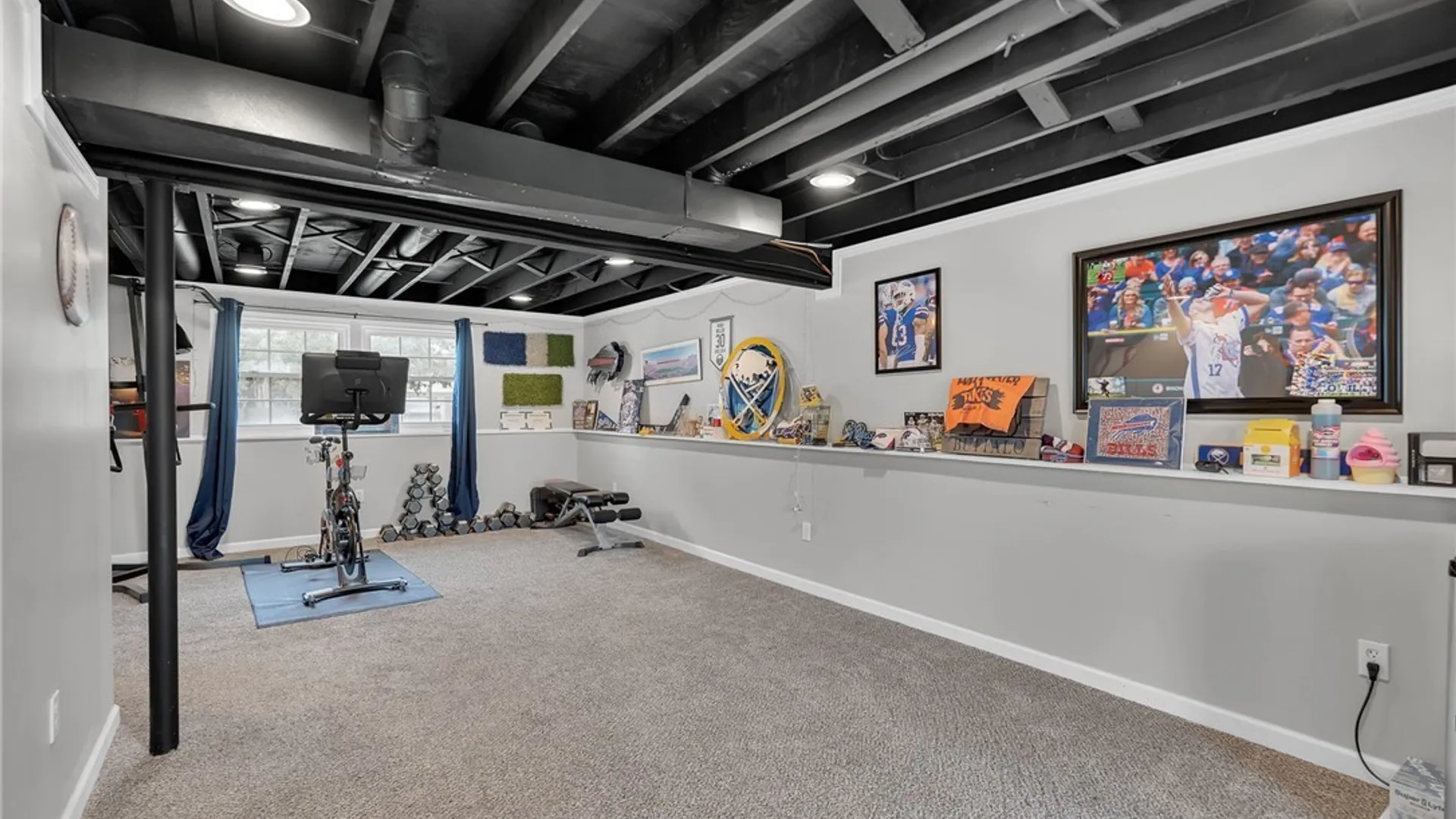 Property at 154 Garry Drive, West Seneca, NY 14224 36