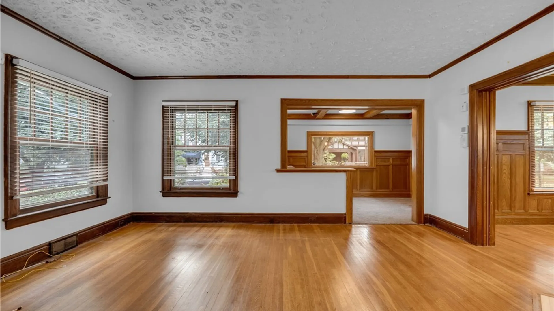 Property at 610 Ashland Avenue, Buffalo, NY 14222 7