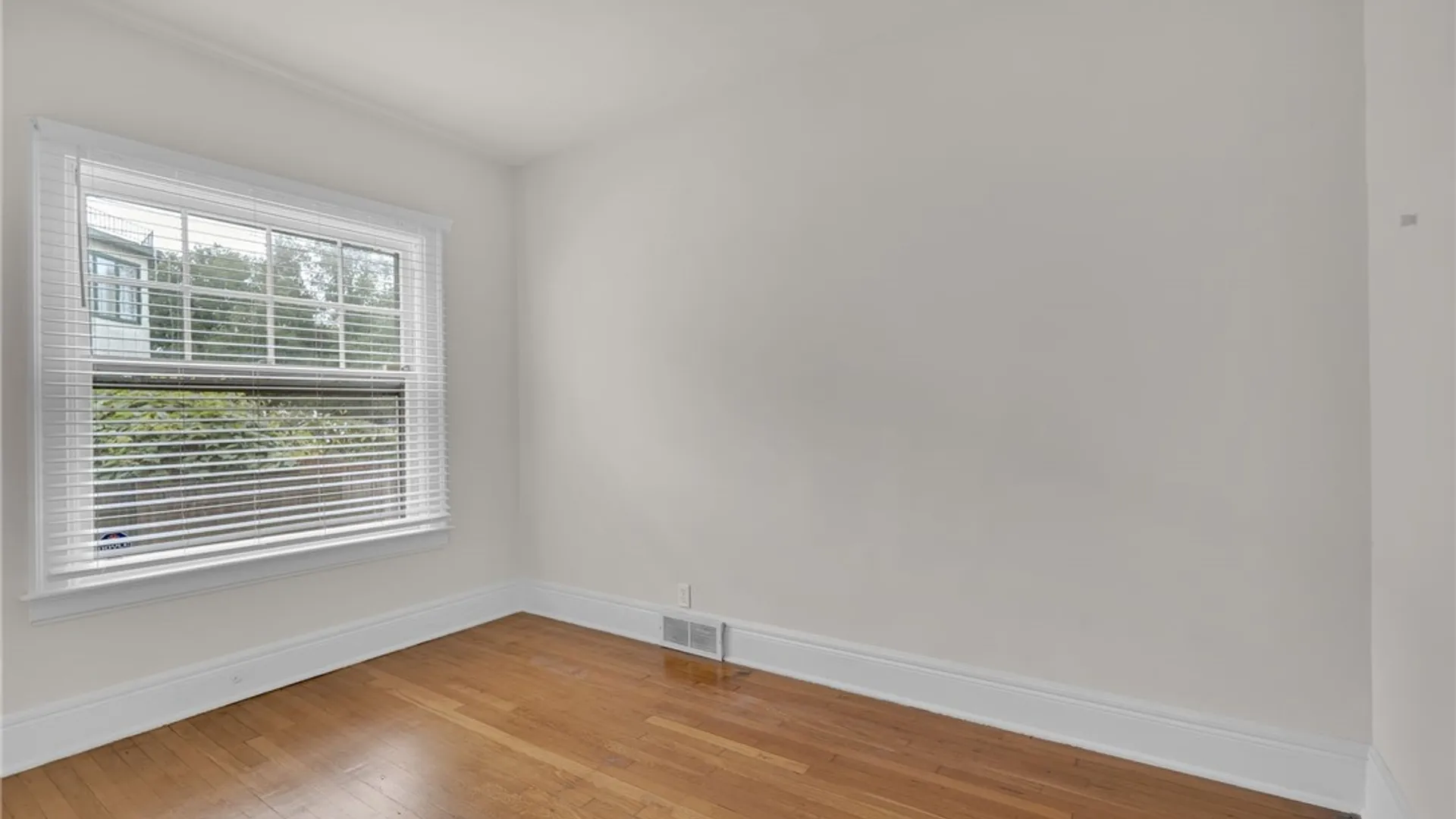 Property at 610 Ashland Avenue, Buffalo, NY 14222 32