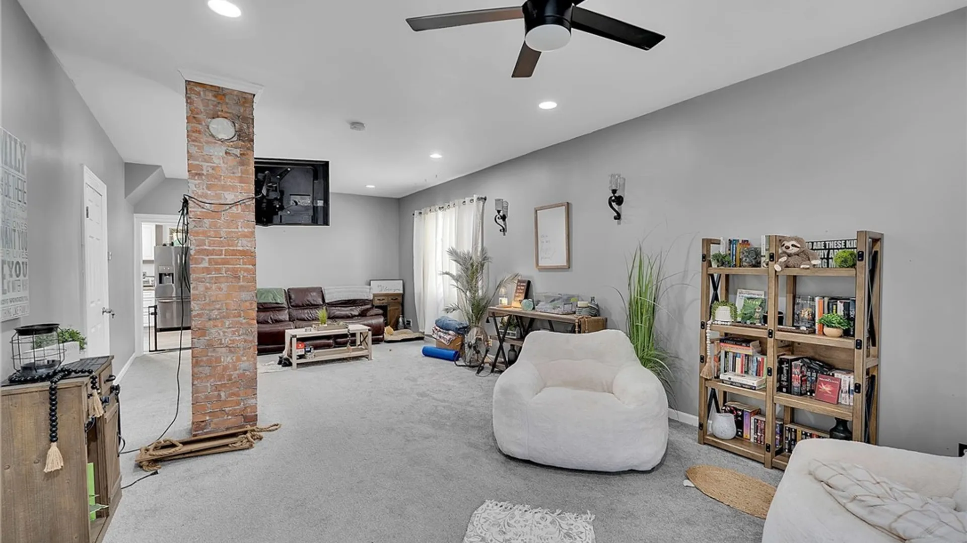 Property at 340 Olmstead Avenue, Lancaster, NY 14043 4