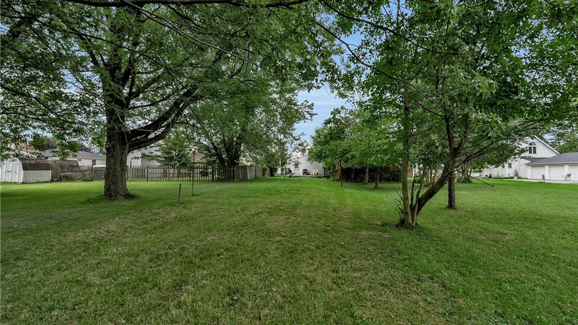 Property at 340 Olmstead Avenue, Lancaster, NY 14043 35