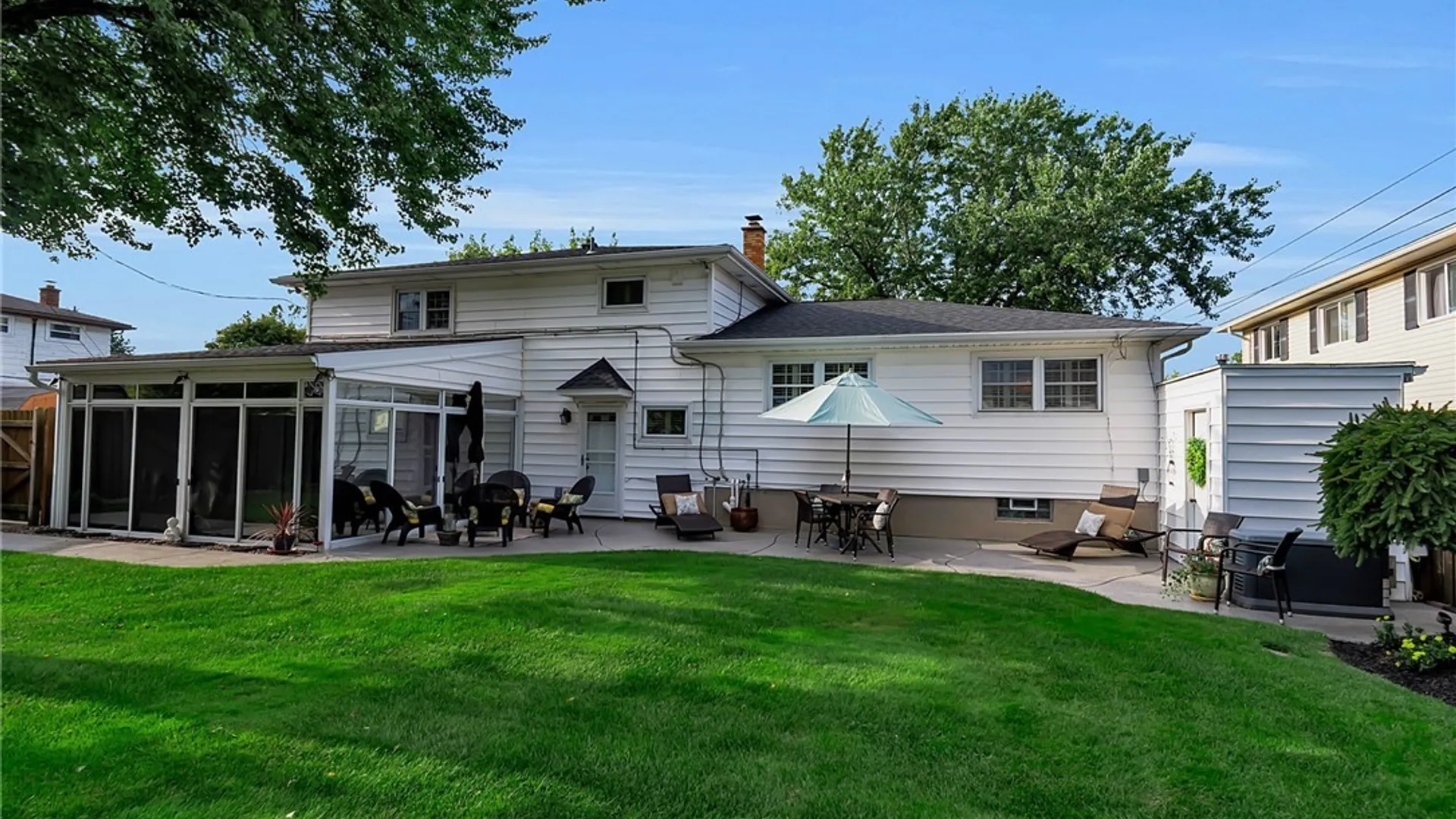 Property at 13 Wedgewood, Amherst, NY 14226 42