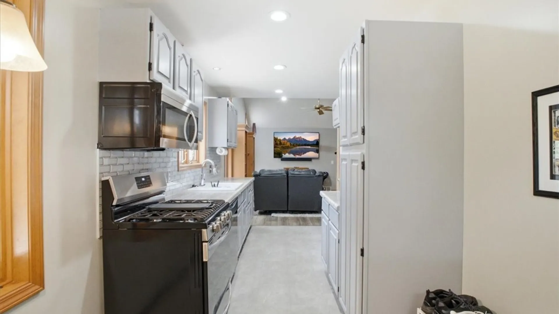 Property at 72 Delaney Avenue, Buffalo, NY 14216 3