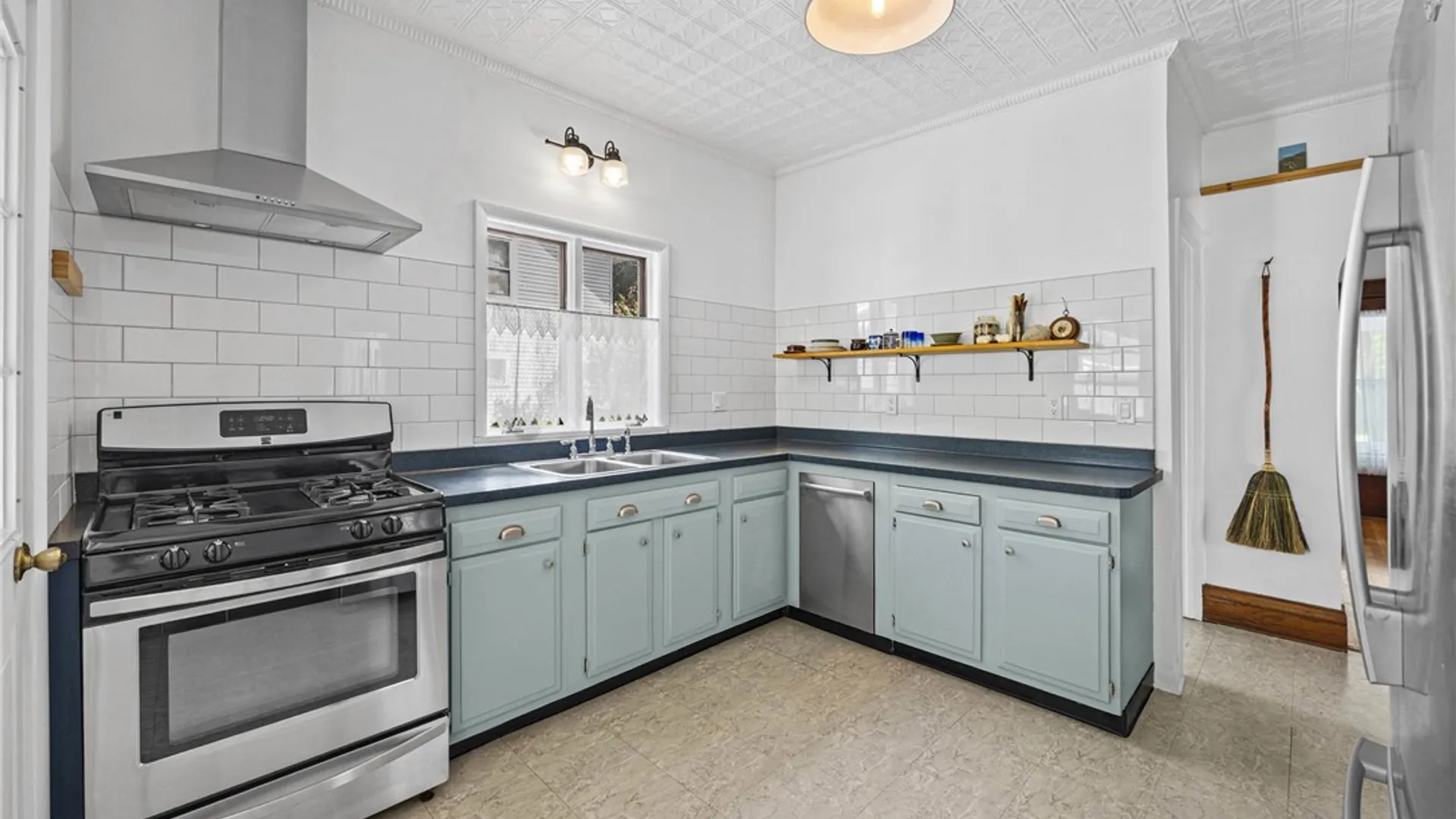 Property at 104 Tryon Park, Rochester, NY 14609 4