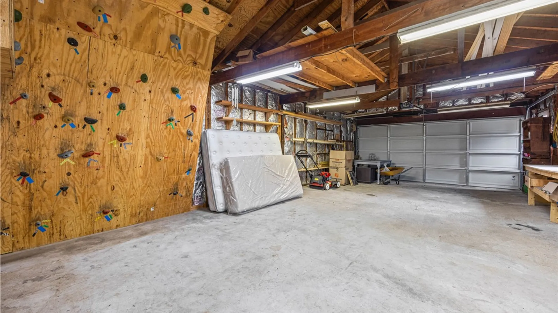 Property at 104 Tryon Park, Rochester, NY 14609 10