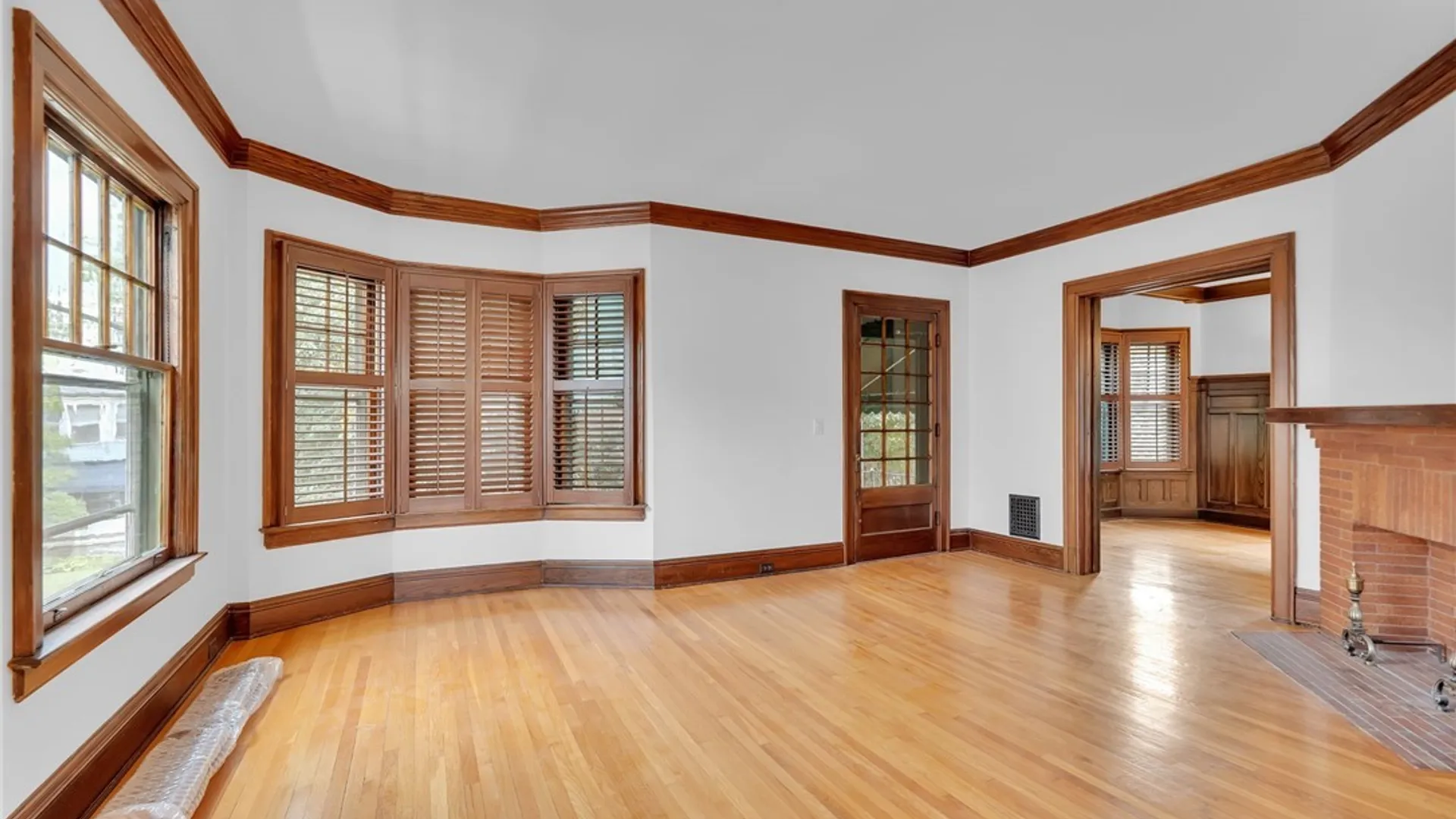Property at 610 Ashland Avenue, Buffalo, NY 14222 7