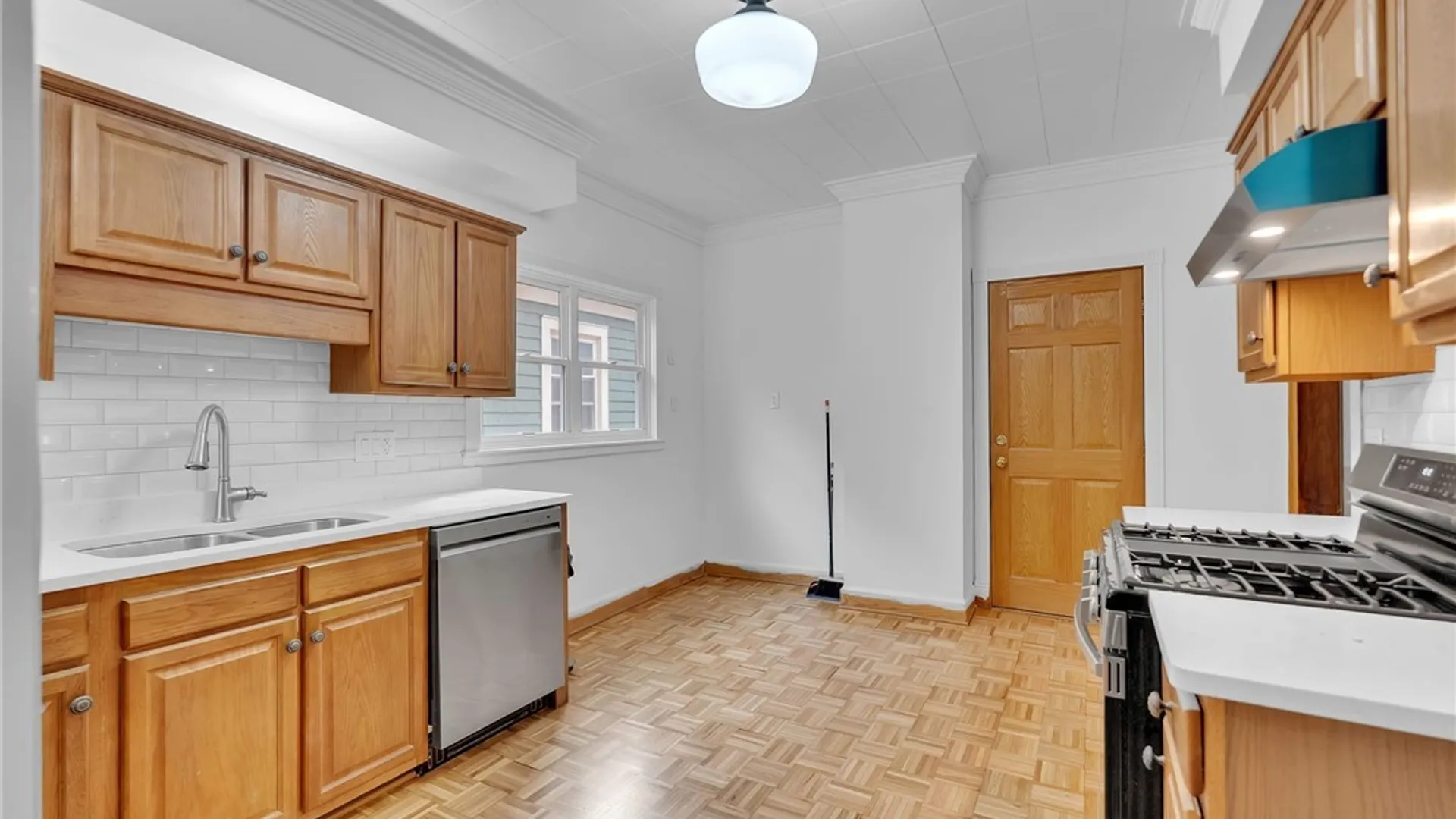 Property at 610 Ashland Avenue, Buffalo, NY 14222 21