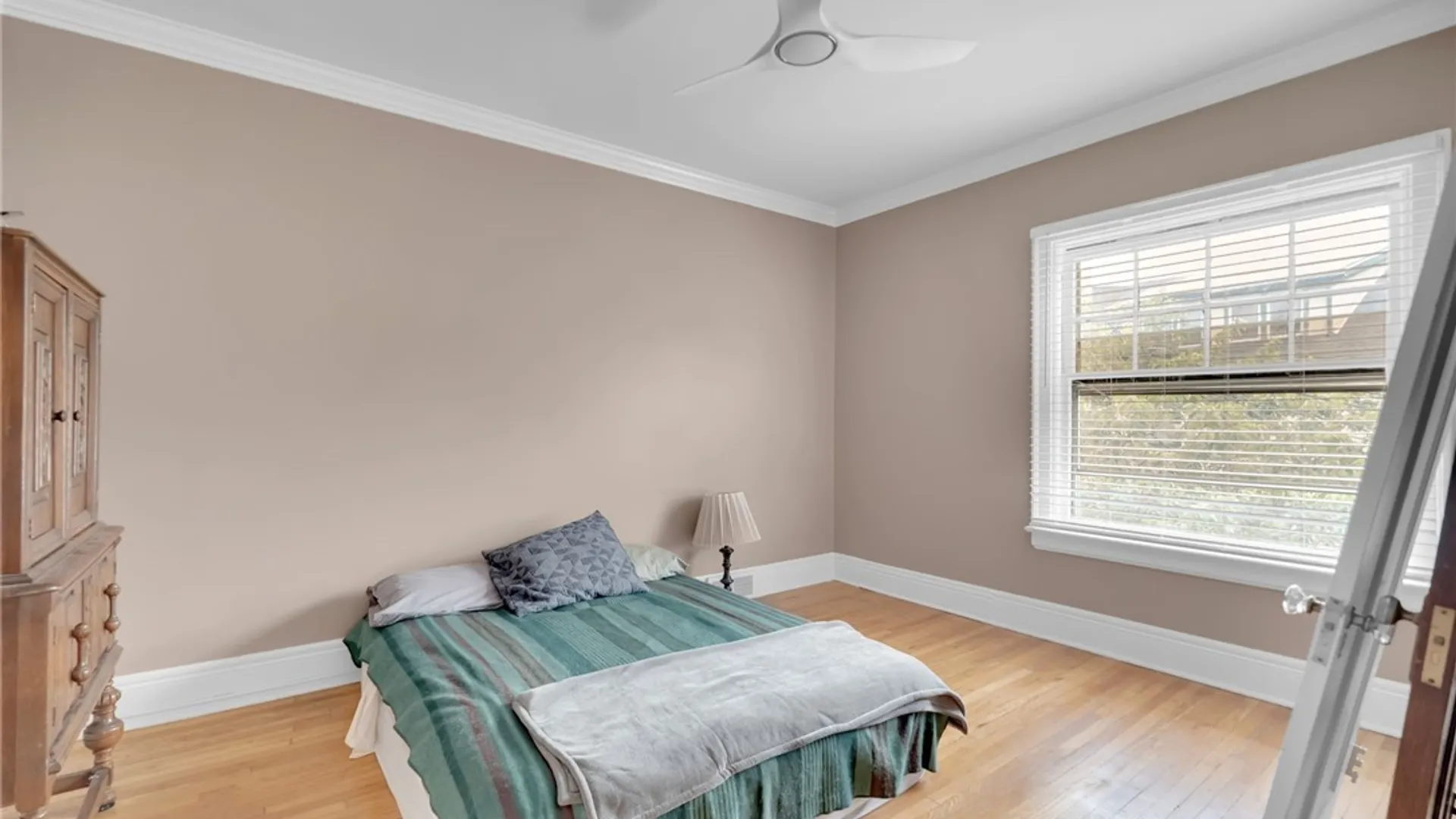 Property at 610 Ashland Avenue, Buffalo, NY 14222 24