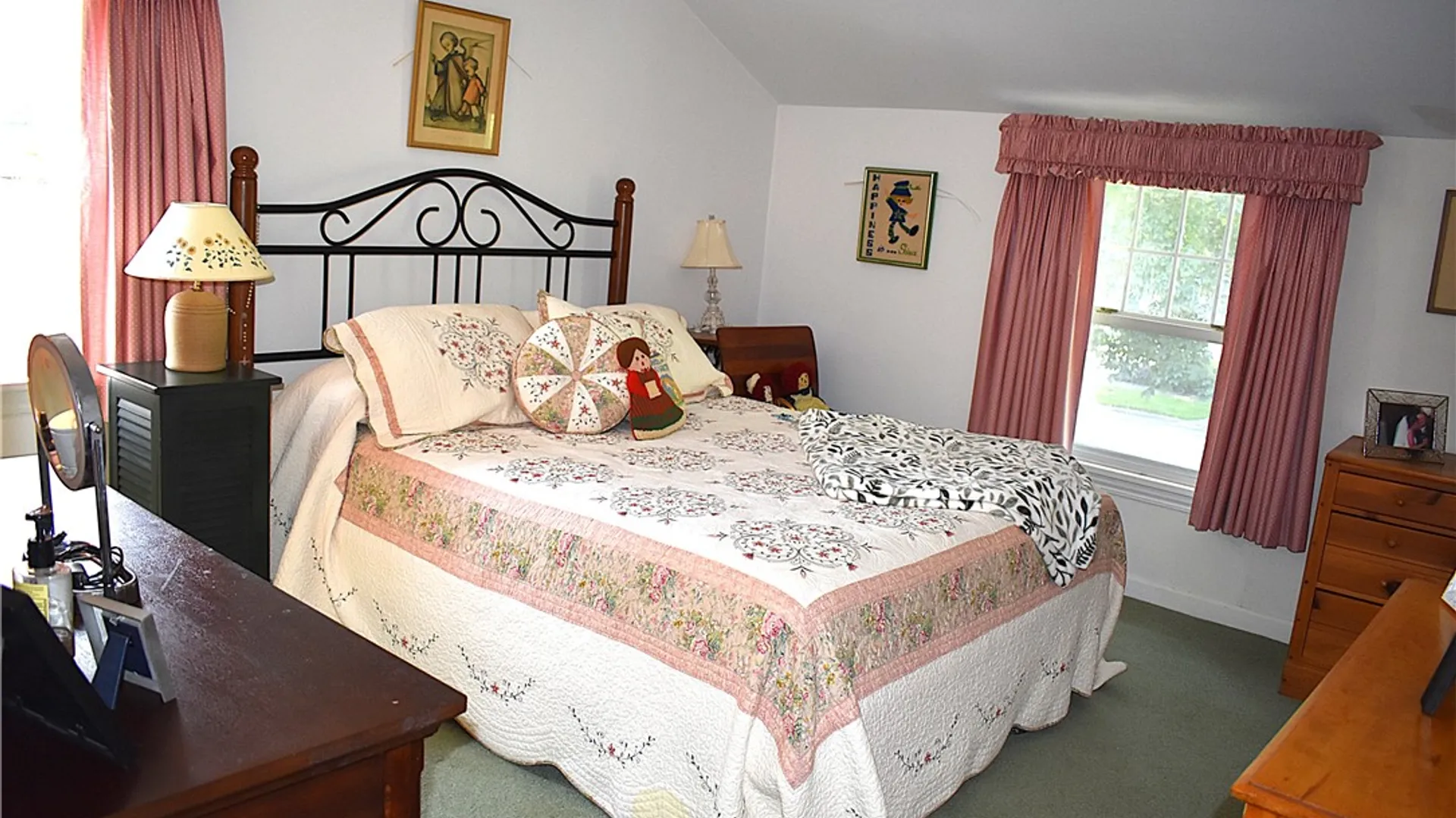 Property at 126 Tottenham Rd, Irondequoit, NY 14609 30