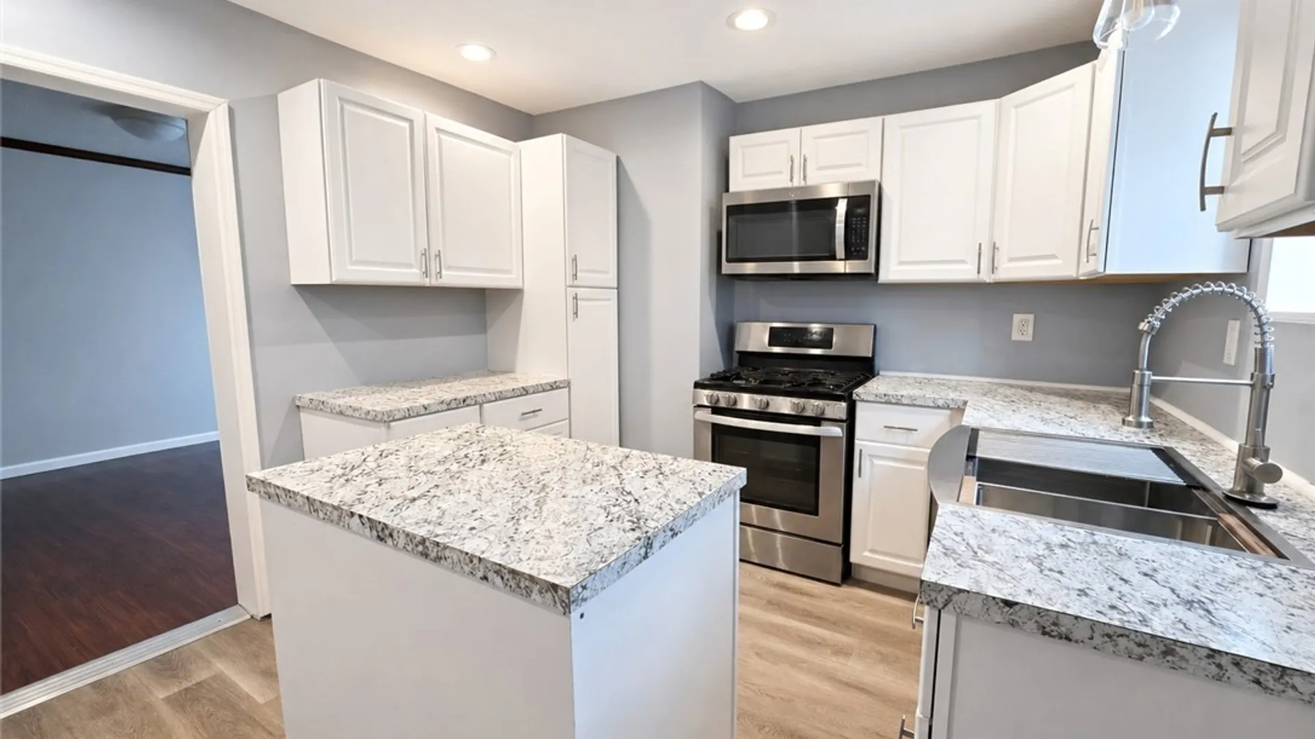Property at 39 Jackson Avenue, Lackawanna, NY 14218 5