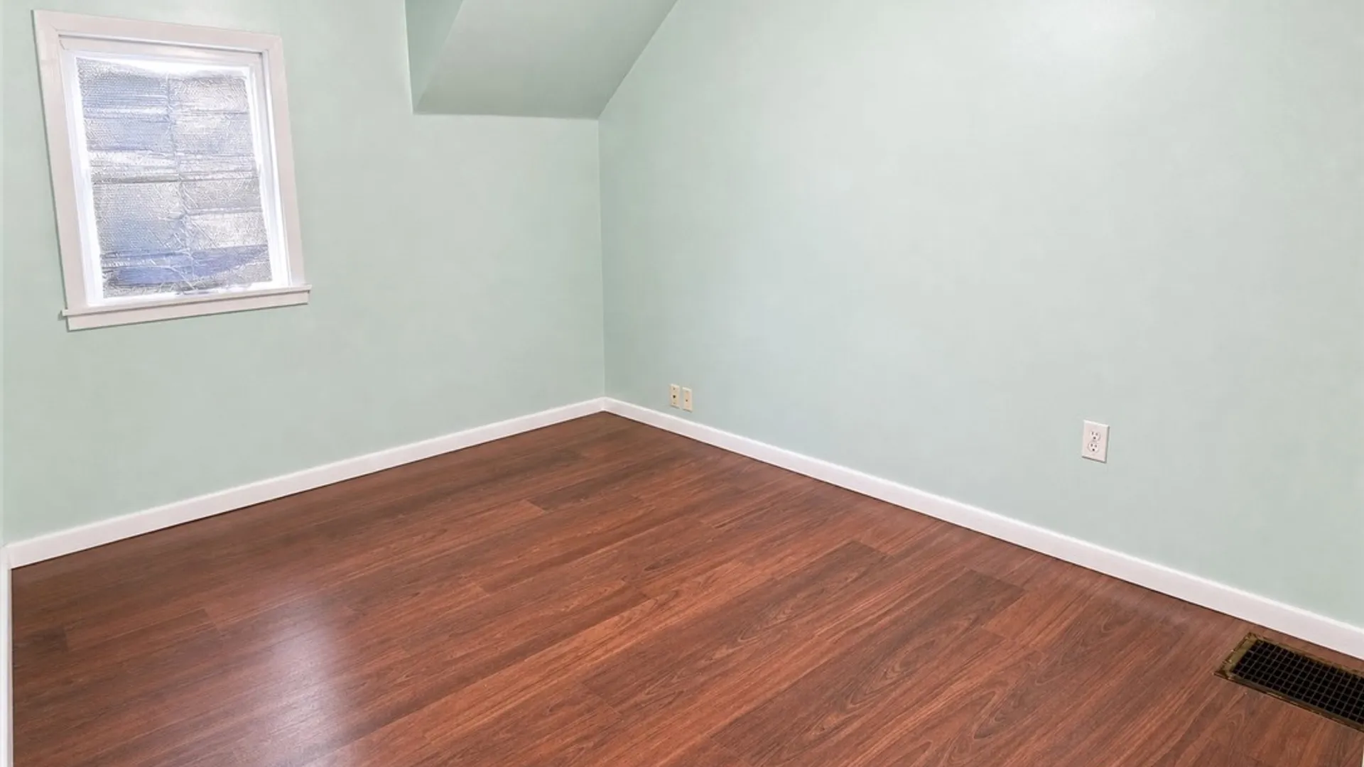 Property at 39 Jackson Avenue, Lackawanna, NY 14218 13