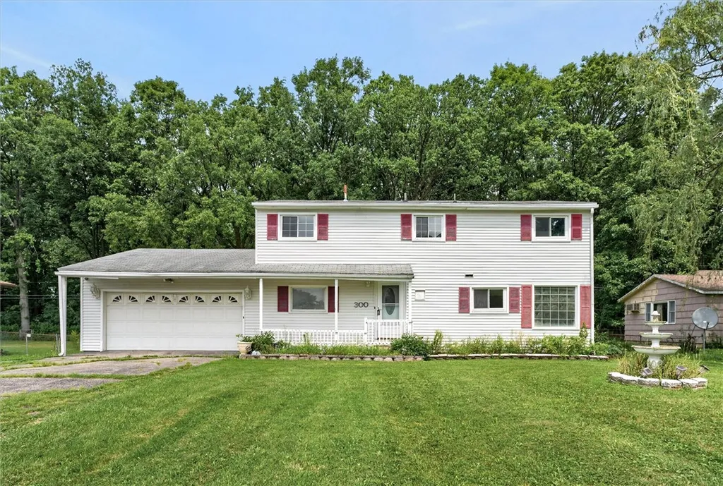 Property at 300 Wildbriar Road, Henrietta, NY 14623