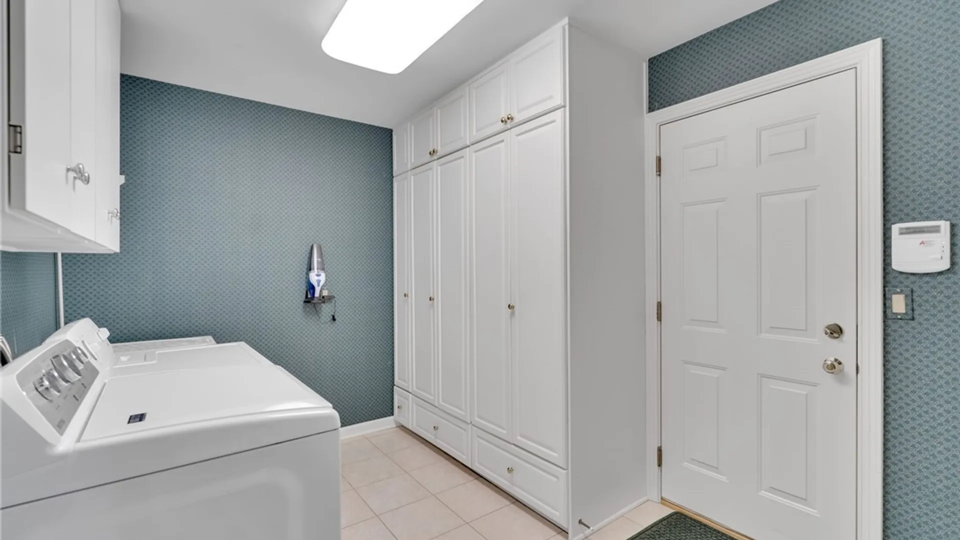 Property at 161 Hidden Ridge, Amherst, NY 14221 30