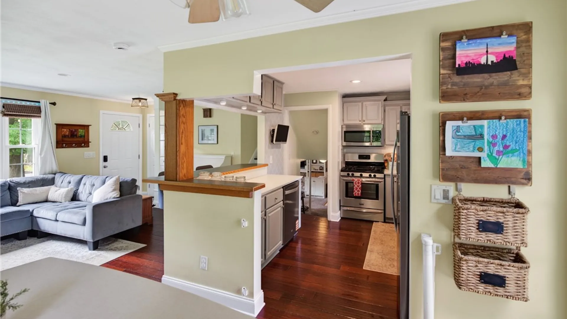 Property at 185 Woody Lane, Penfield, NY 14625 8