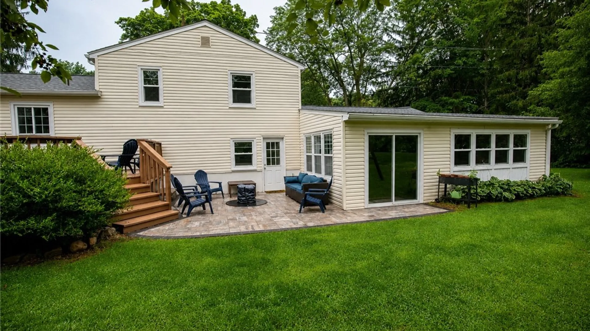 Property at 185 Woody Lane, Penfield, NY 14625 30