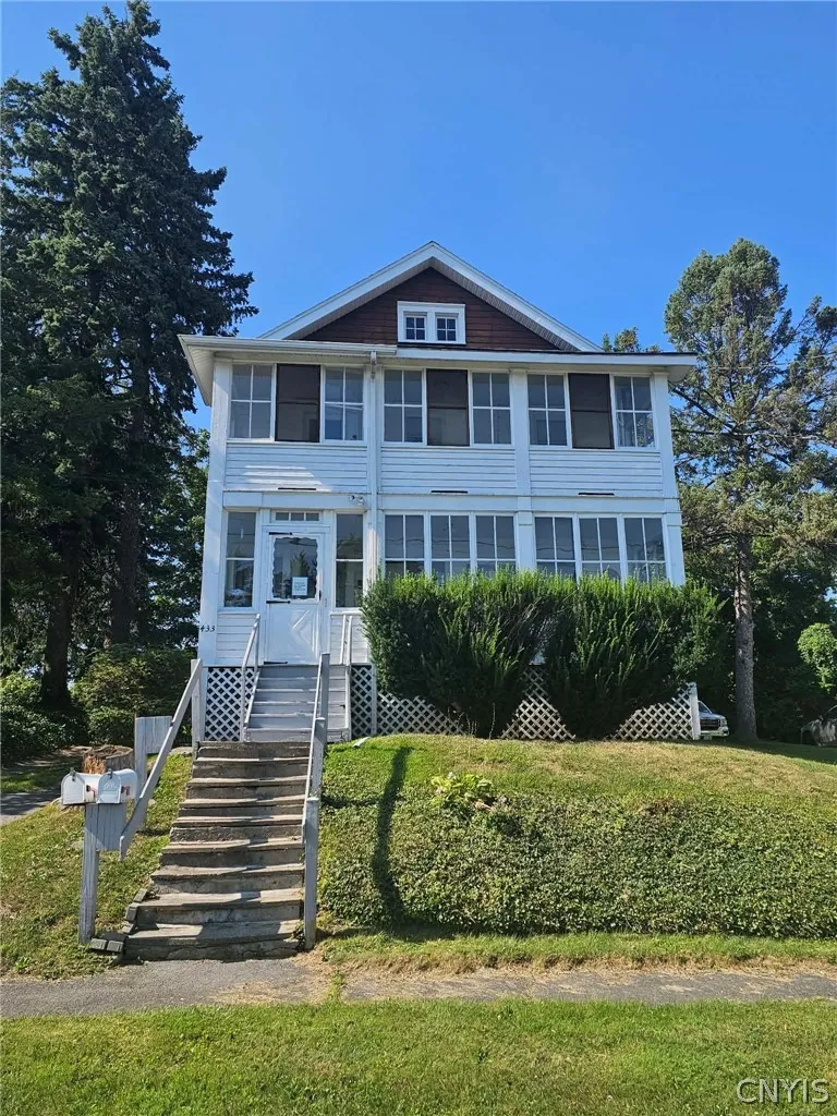 Property at 433 Vann Street, Syracuse, NY 13206