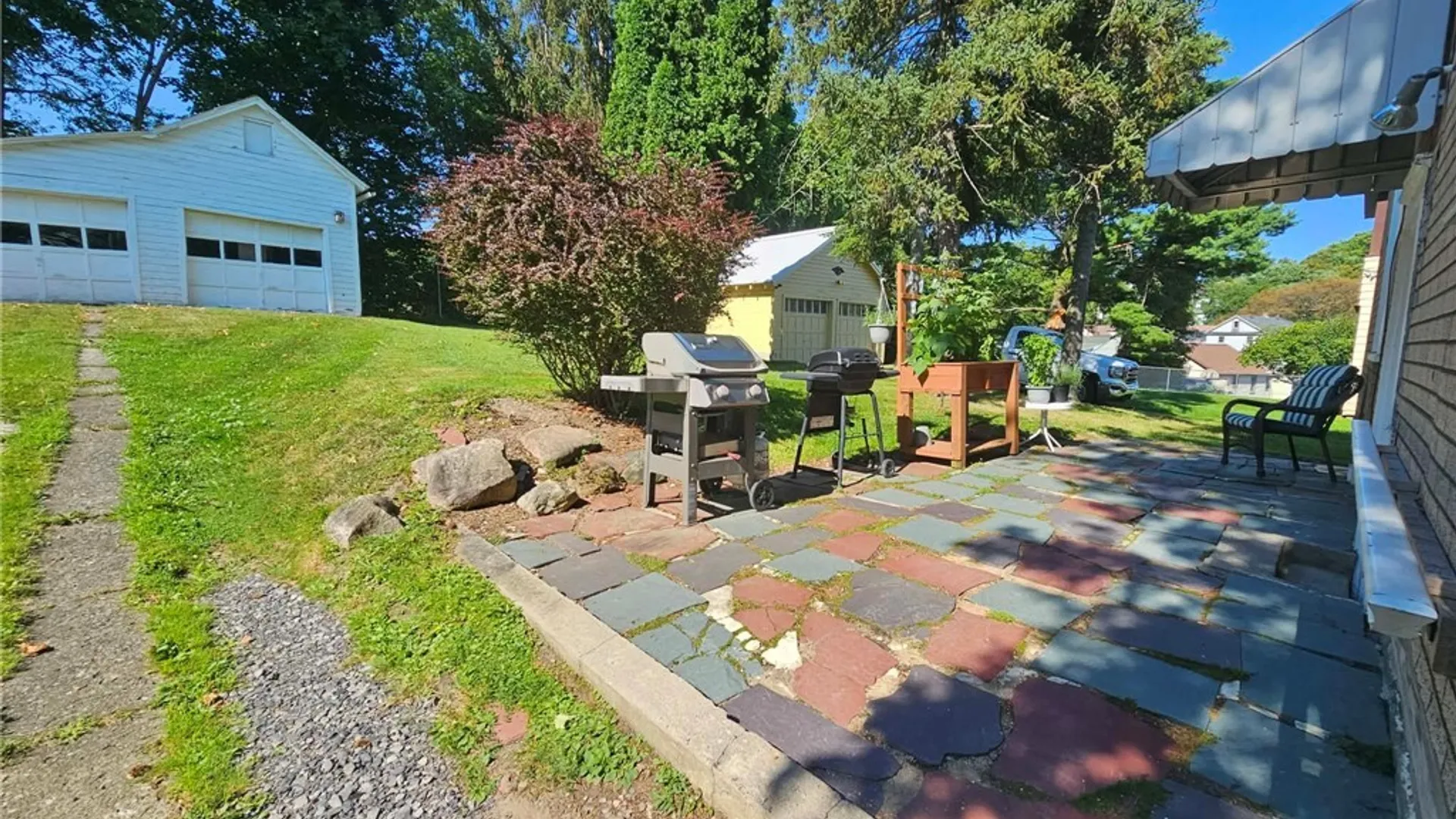Property at 433 Vann Street, Syracuse, NY 13206 3