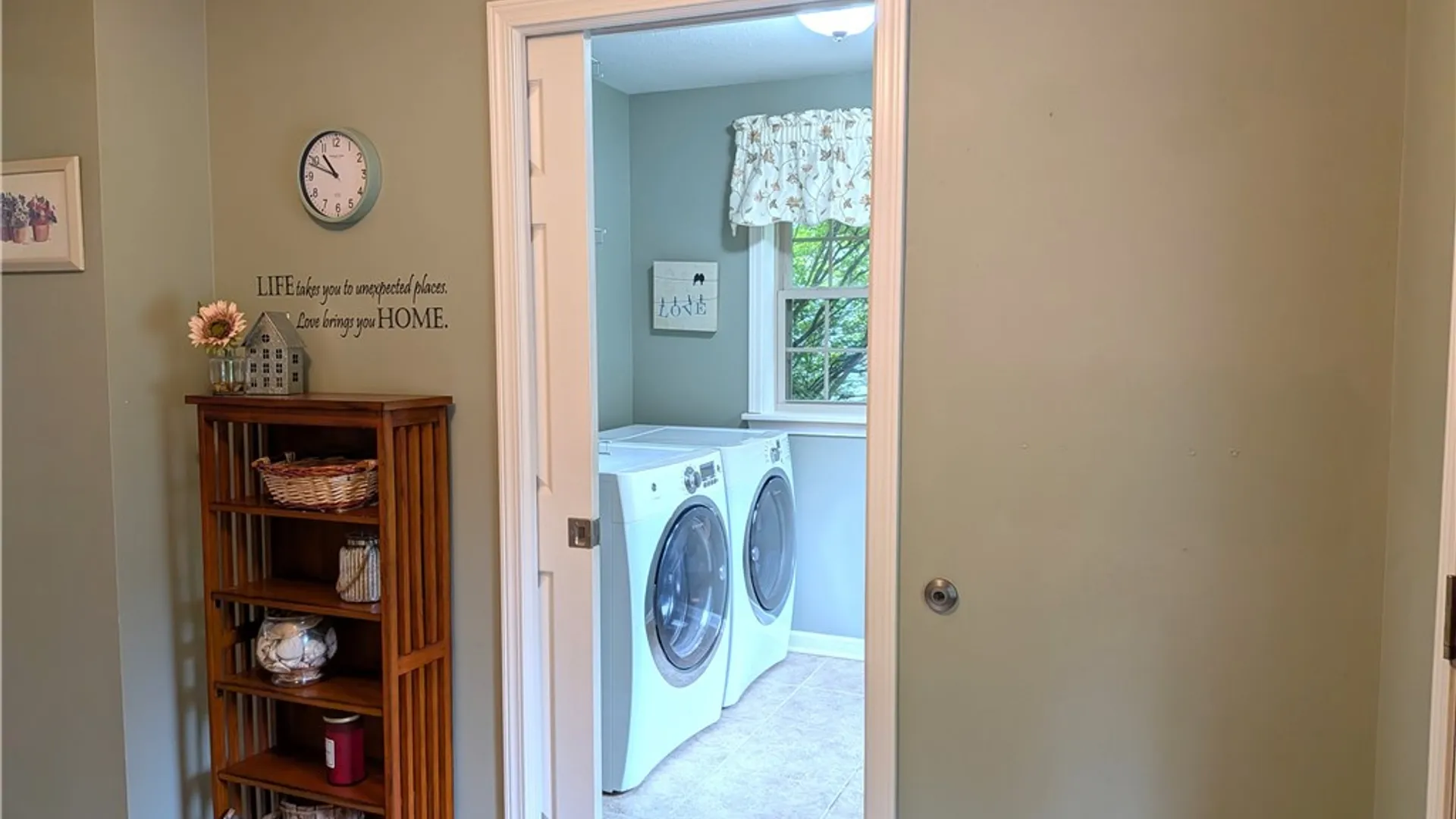 Property at 1 Locke Drive, Pittsford, NY 14534 23