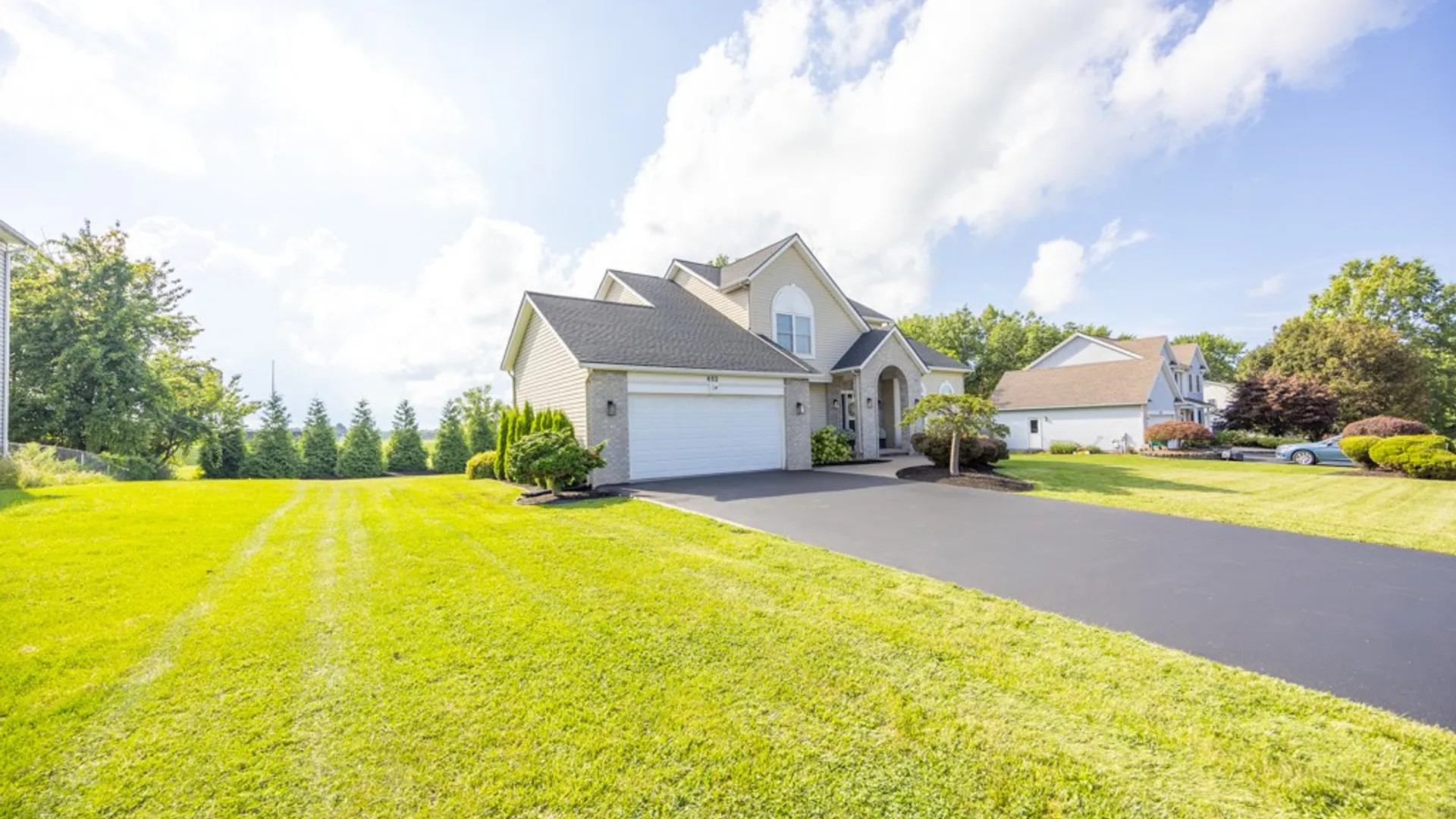 Property at 652 Shorecliff Drive, Greece, NY 14612 4
