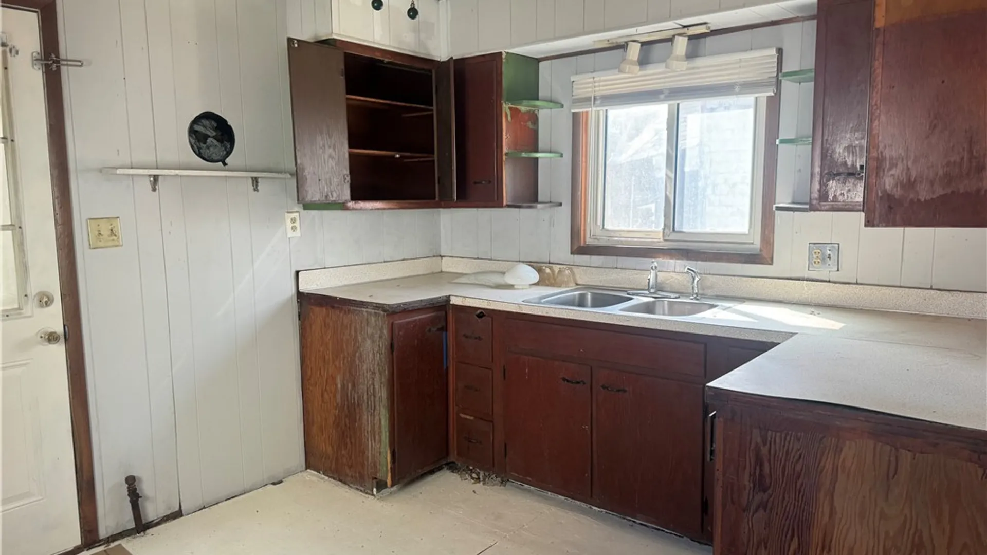 Property at 270 E Clark Street, German Flatts, NY 13357 4
