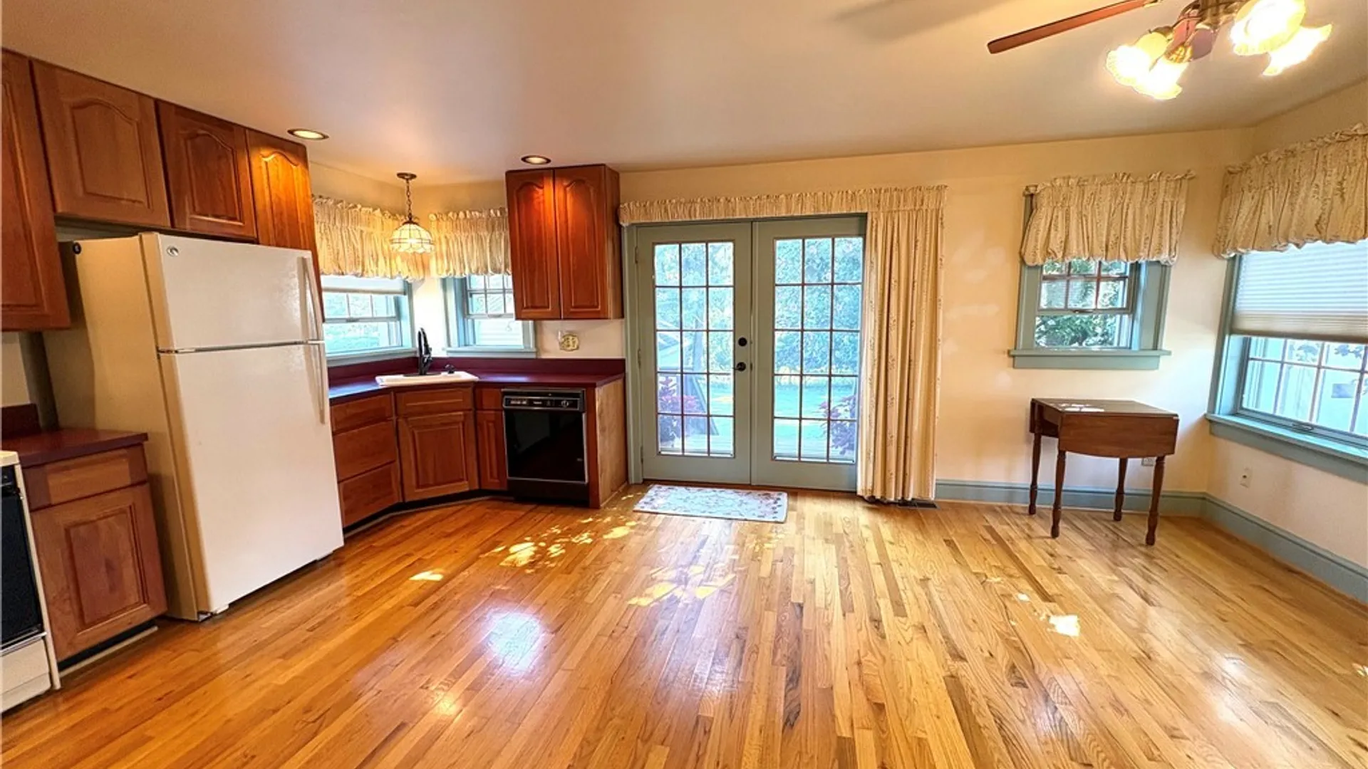 Property at 132 S Hoopes Avenue, Auburn, NY 13021 17