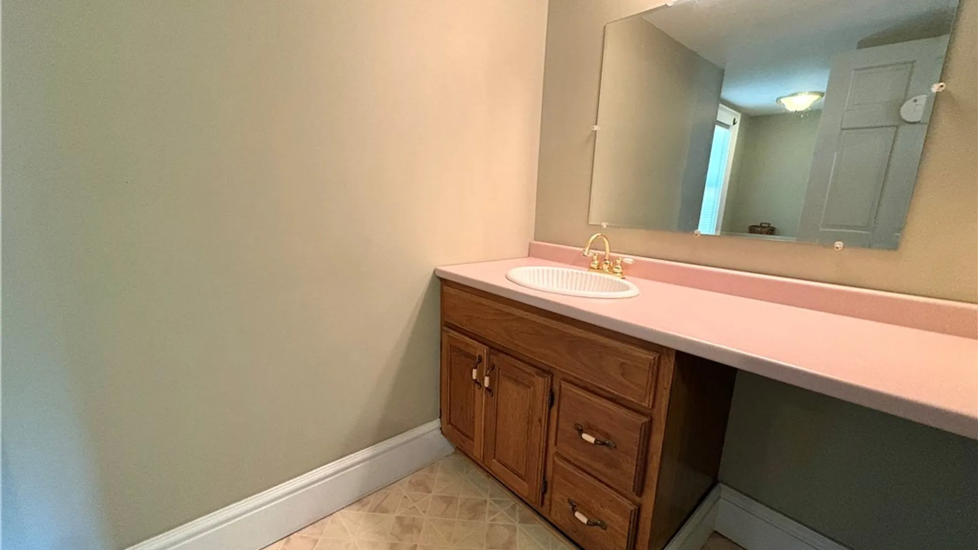 Property at 132 S Hoopes Avenue, Auburn, NY 13021 47