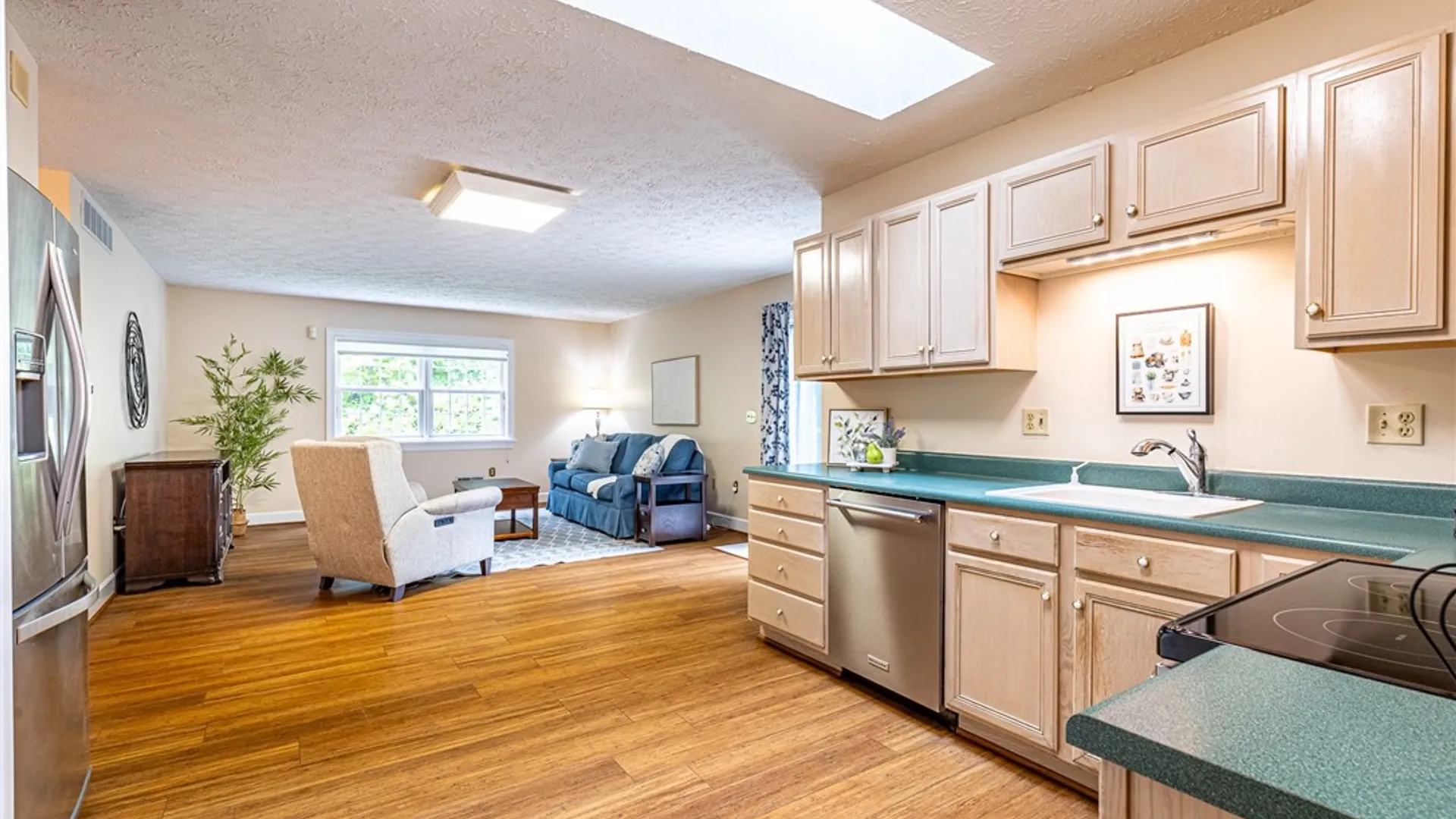 Property at 478 Sandystone Circle, Webster, NY 14580 29