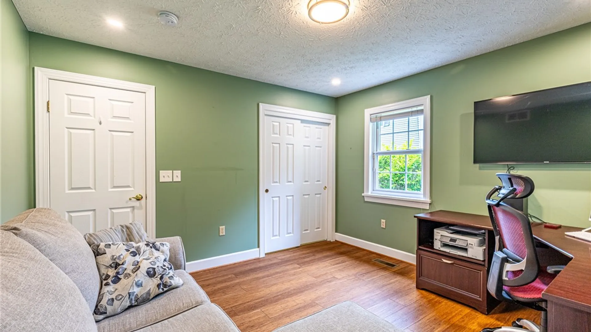 Property at 478 Sandystone Circle, Webster, NY 14580 35