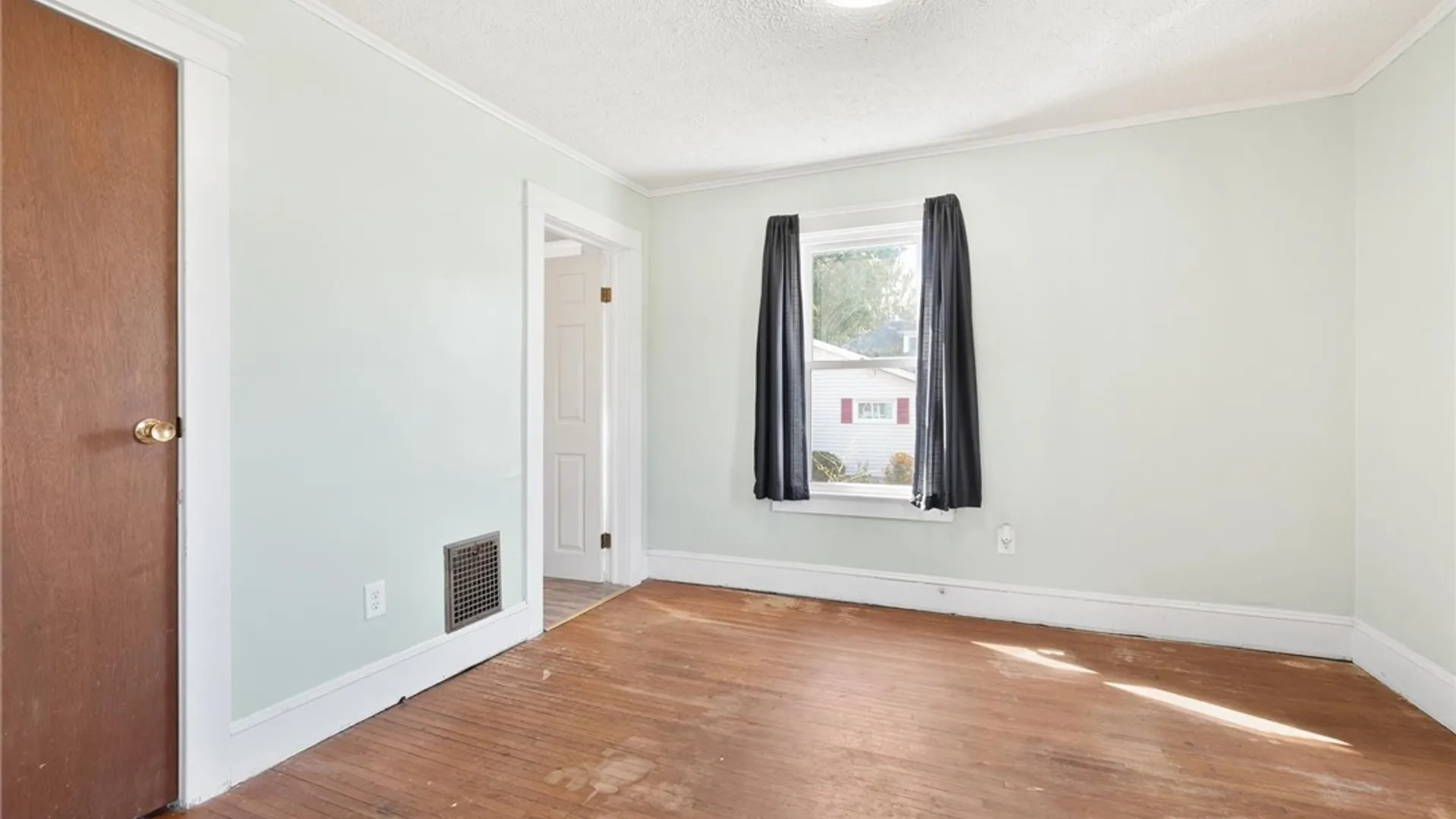 Property at 207 Fulton Avenue, Fulton, NY 13069 15