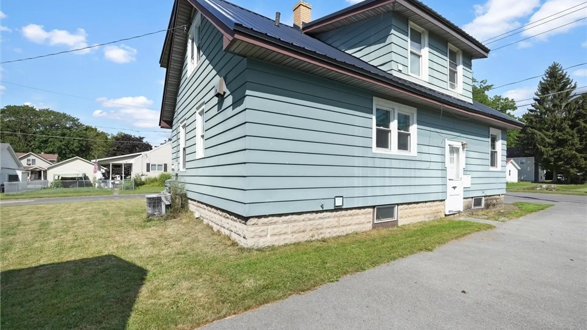 Property at 207 Fulton Avenue, Fulton, NY 13069 29