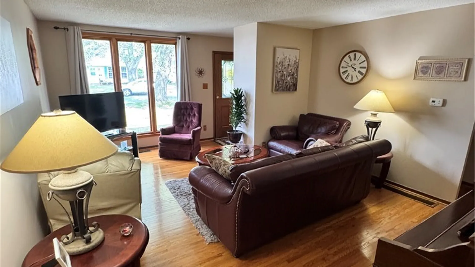 Property at 237 Brookside Drive, West Seneca, NY 14220 3