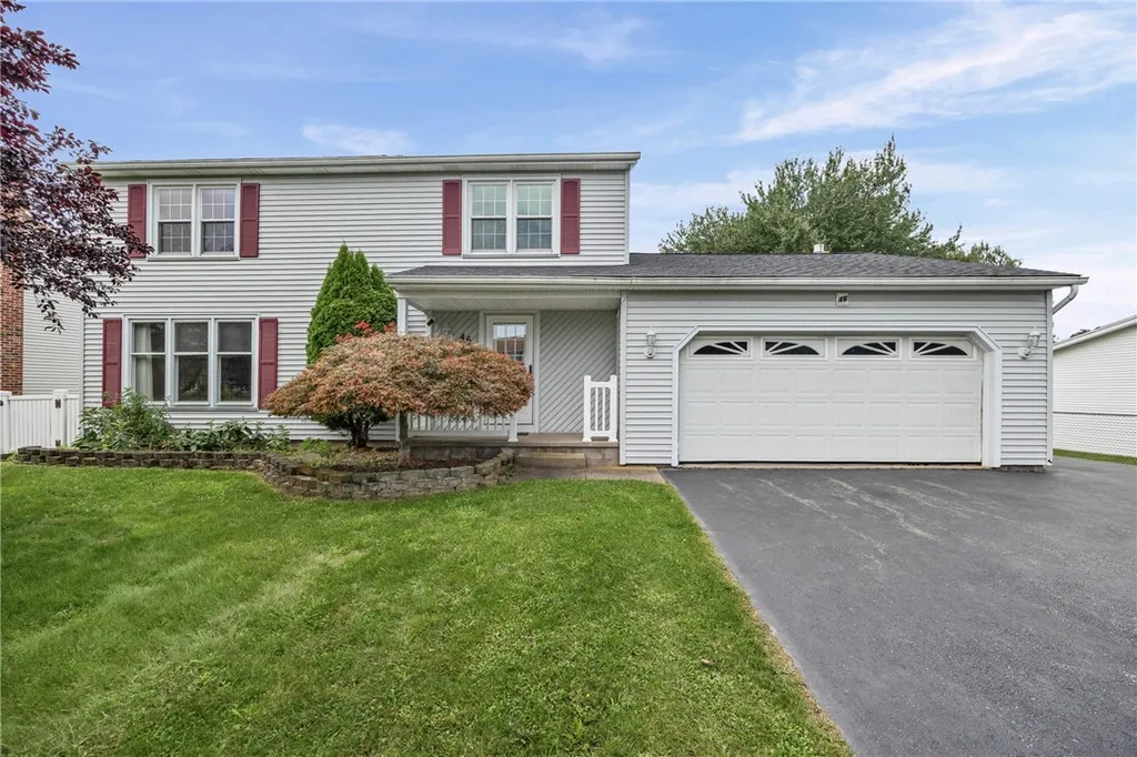 Property at 46 Olde Harbour, Greece, NY 14612