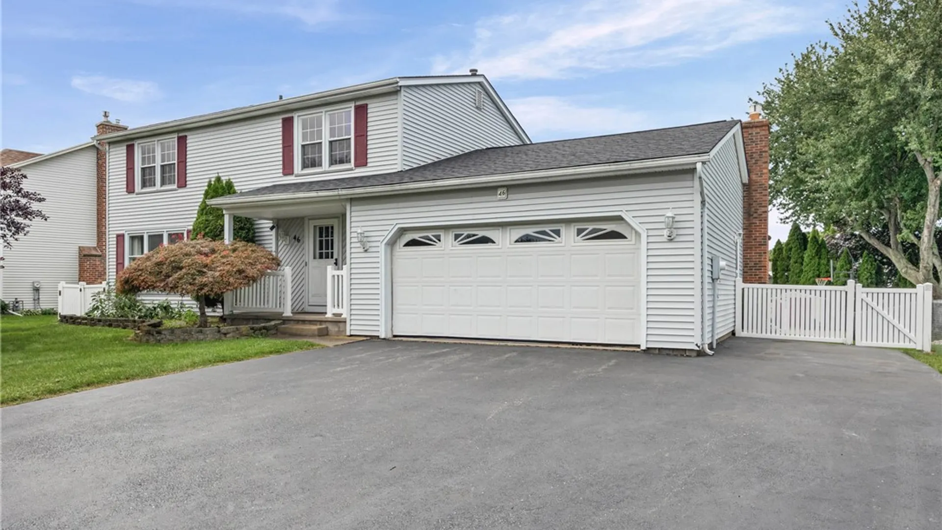 Property at 46 Olde Harbour, Greece, NY 14612 3