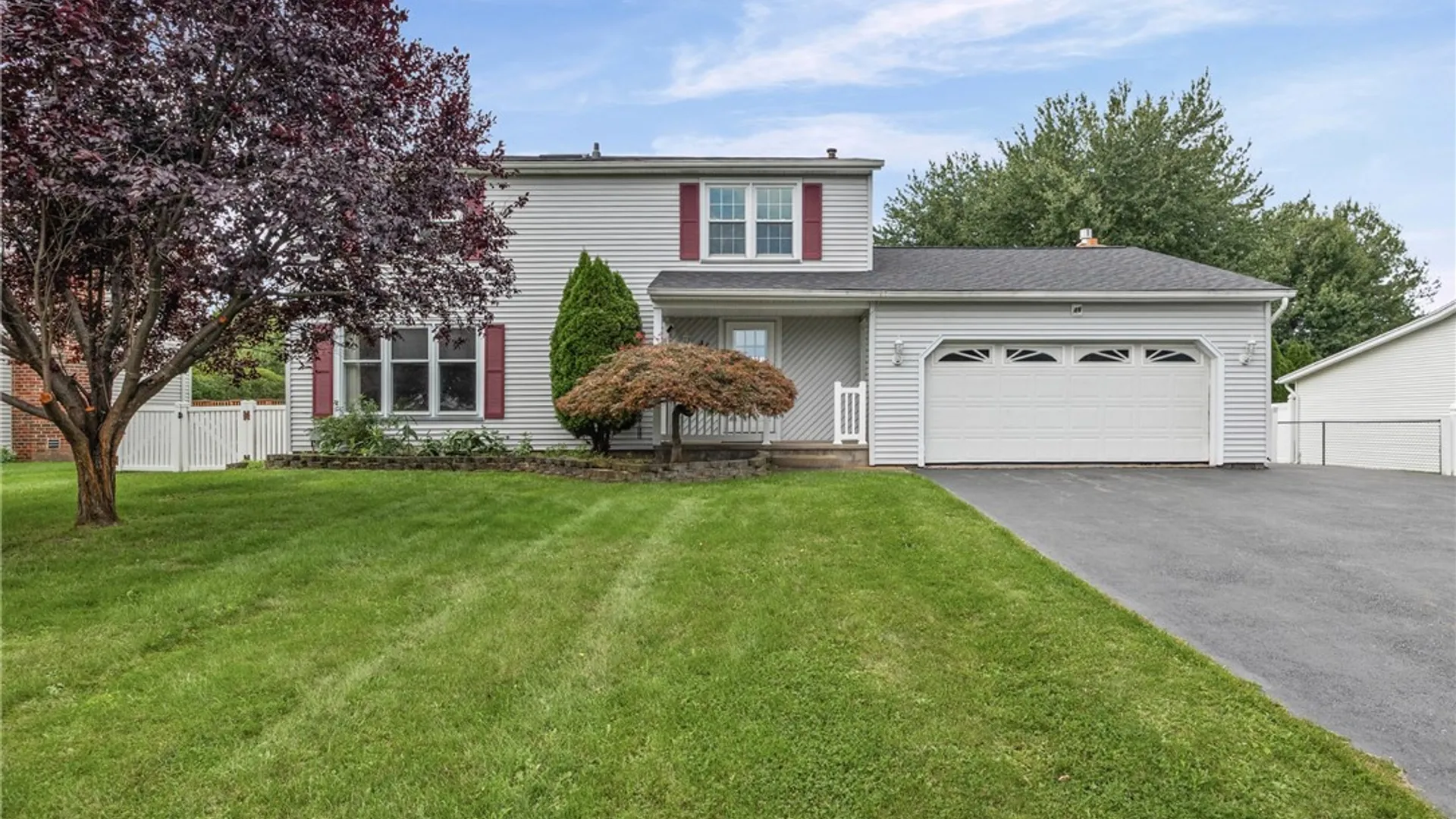 Property at 46 Olde Harbour, Greece, NY 14612 4