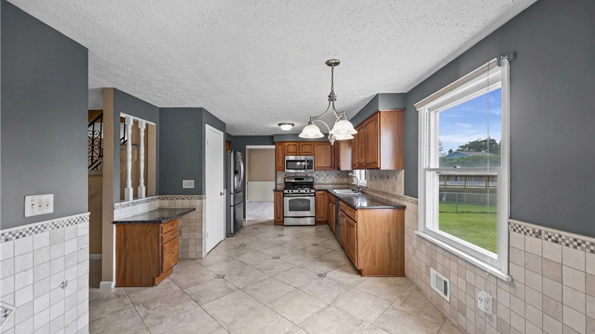 Property at 46 Olde Harbour, Greece, NY 14612 17