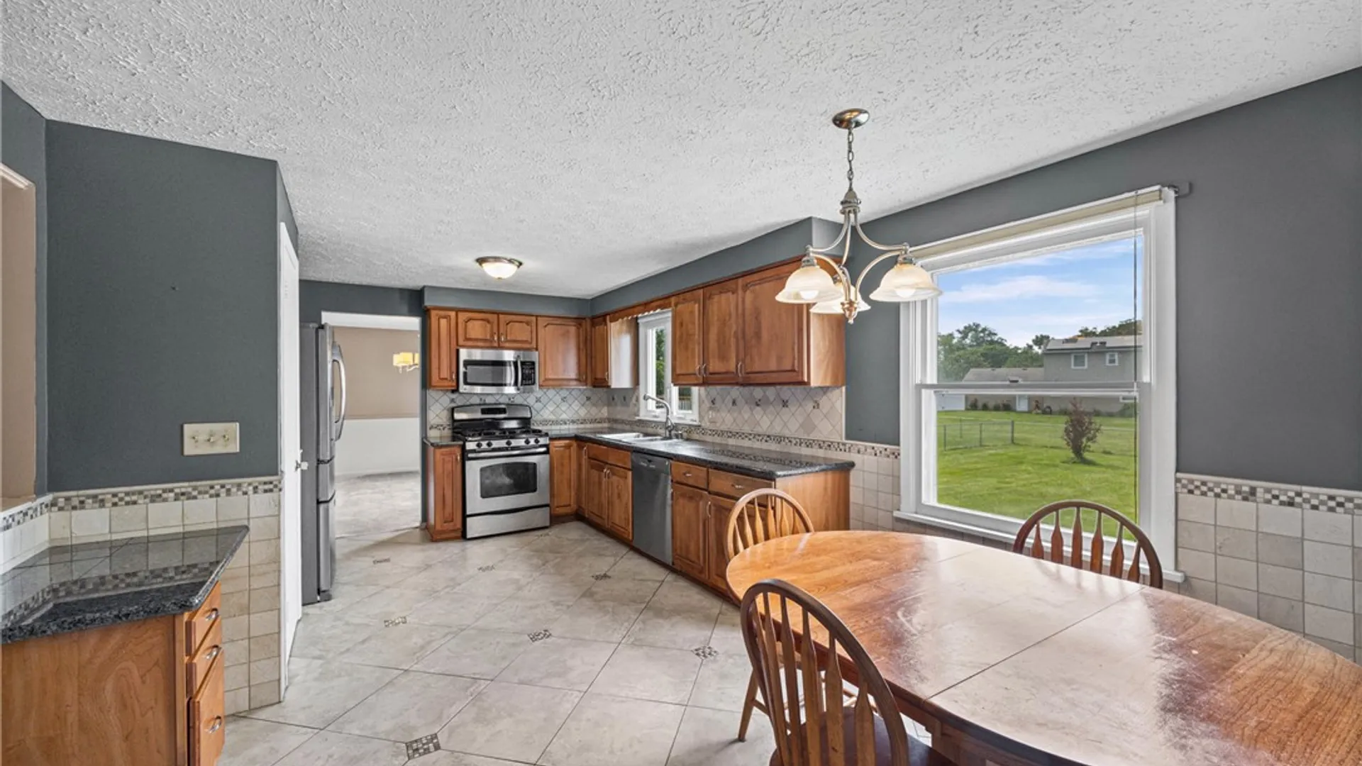 Property at 46 Olde Harbour, Greece, NY 14612 18