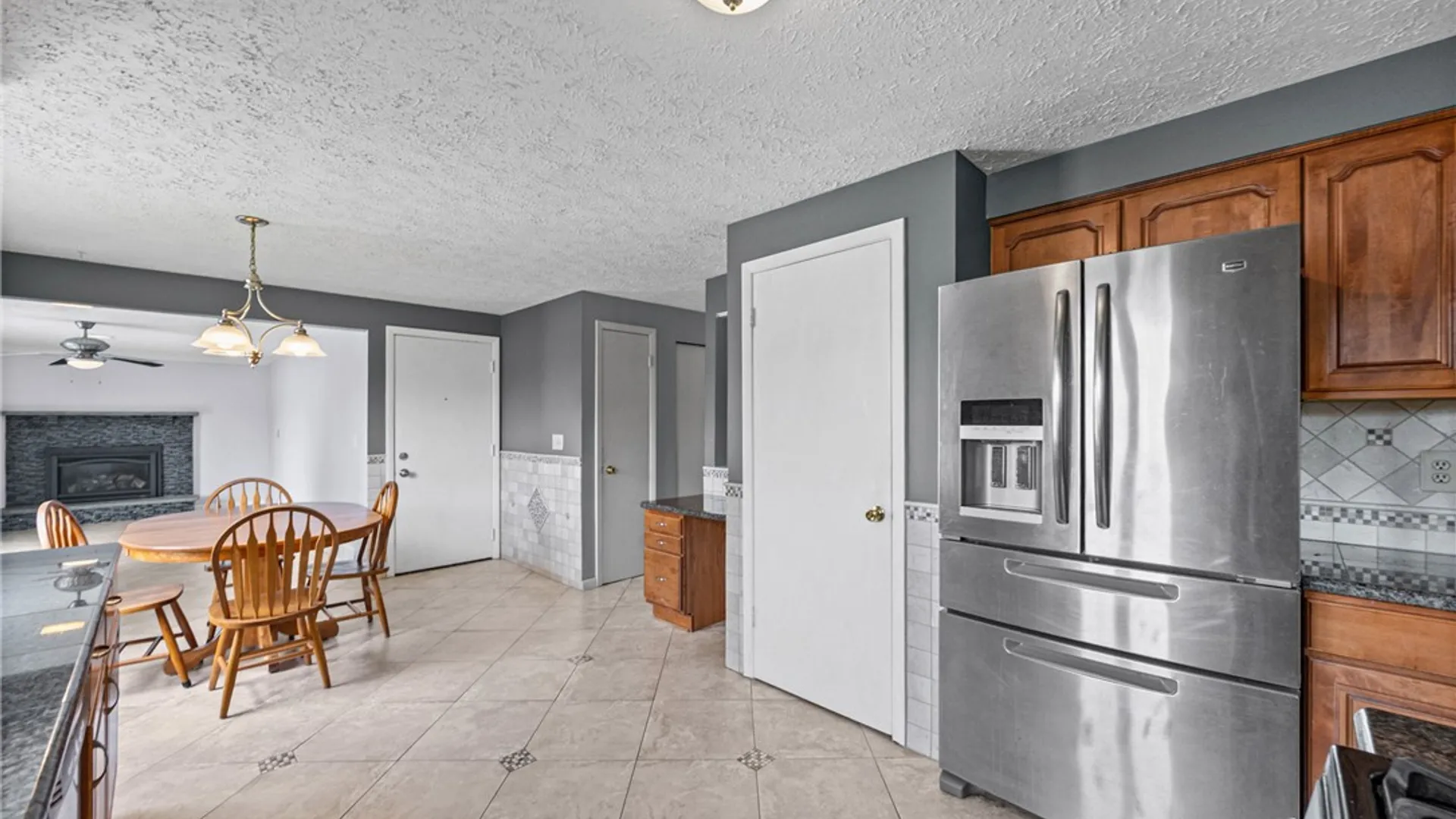 Property at 46 Olde Harbour, Greece, NY 14612 21