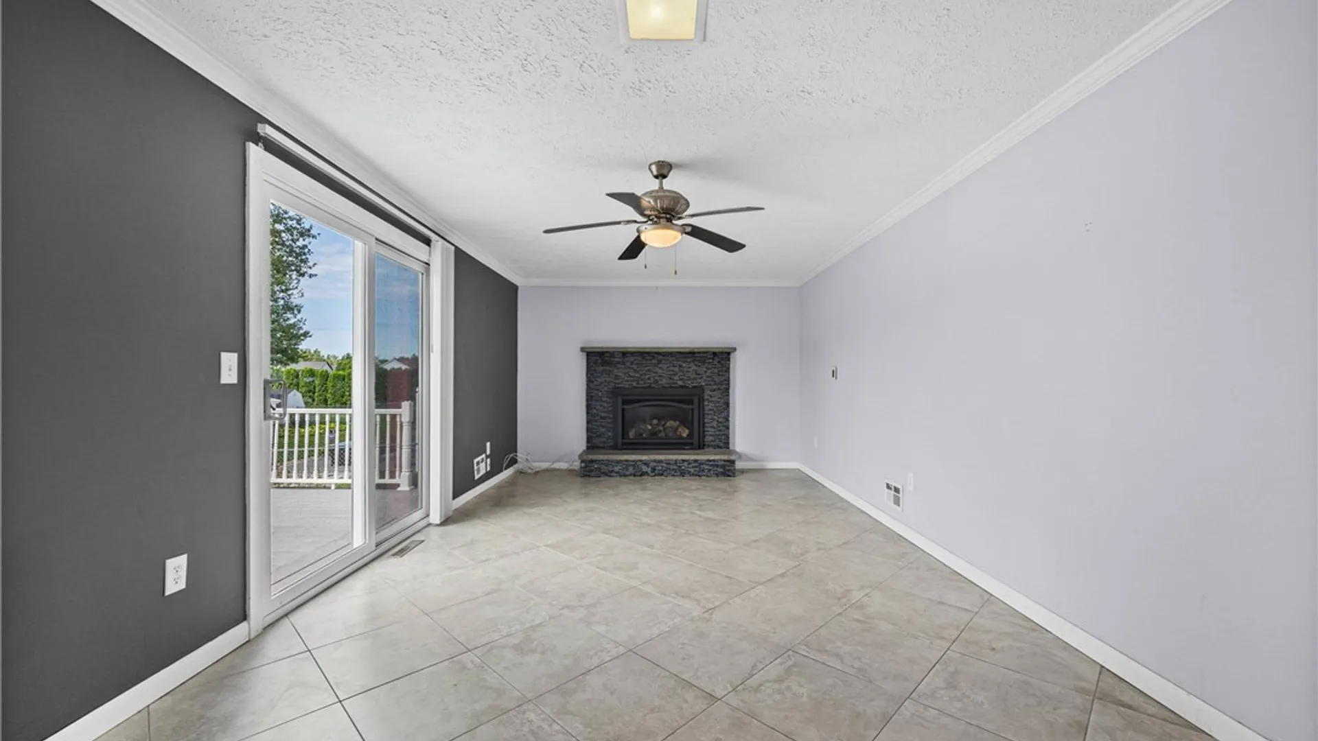 Property at 46 Olde Harbour, Greece, NY 14612 24