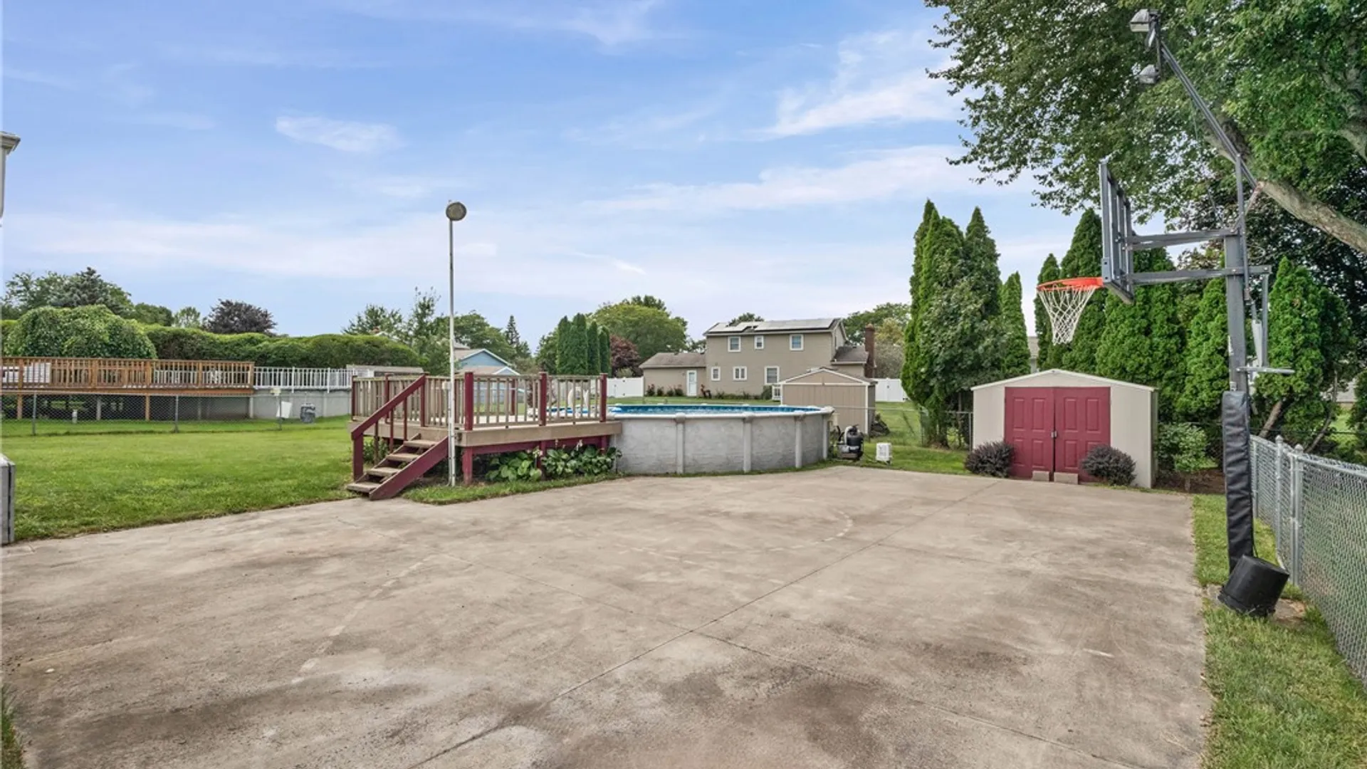 Property at 46 Olde Harbour, Greece, NY 14612 38