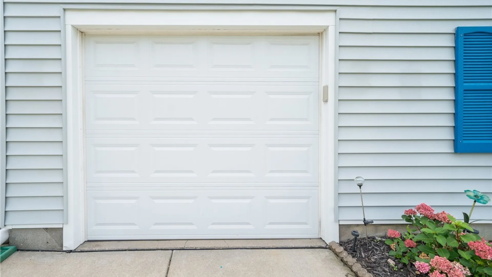 Property at 16 Brookville Court, Tonawanda, NY 14150 5