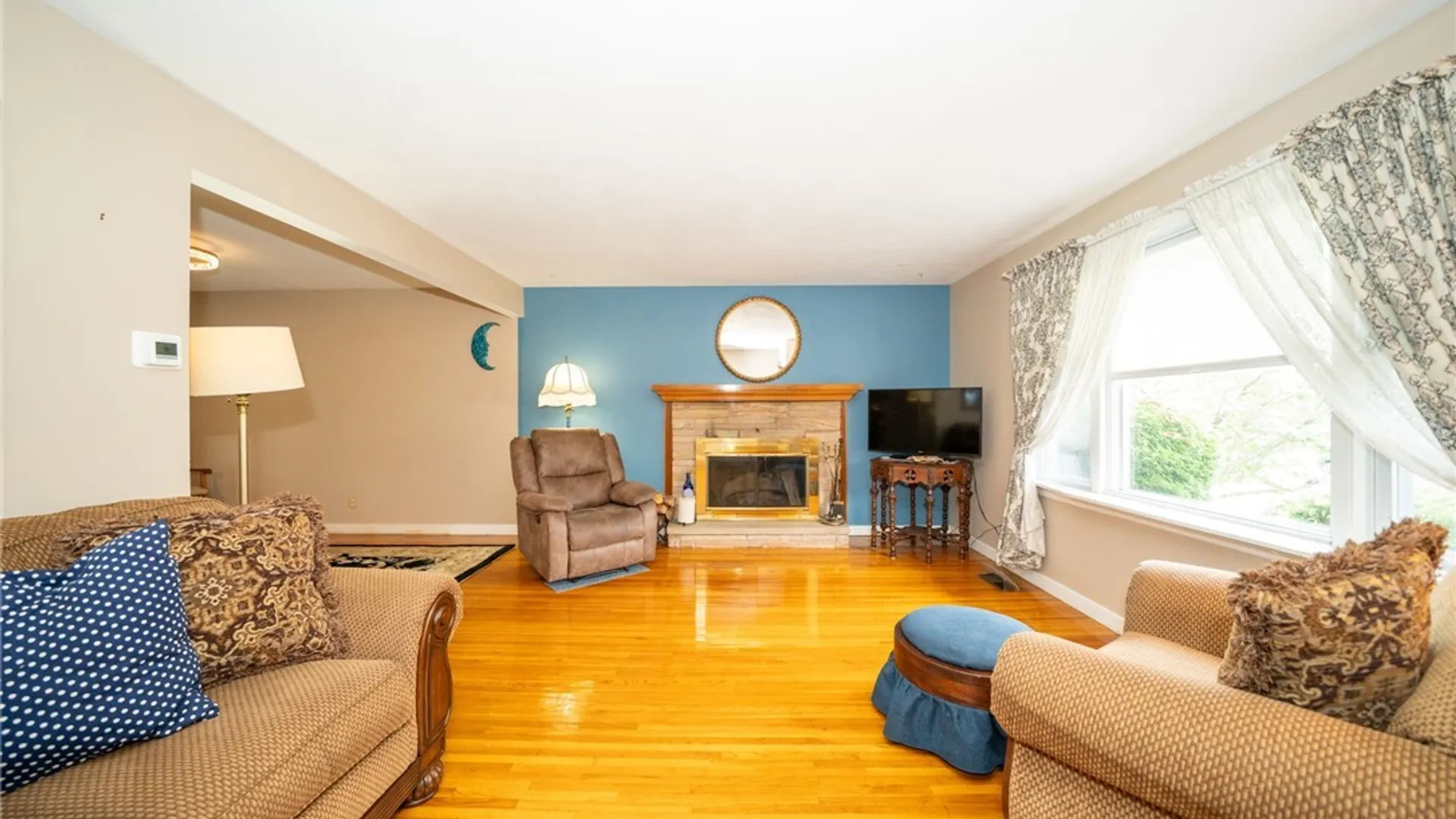 Property at 16 Brookville Court, Tonawanda, NY 14150 26