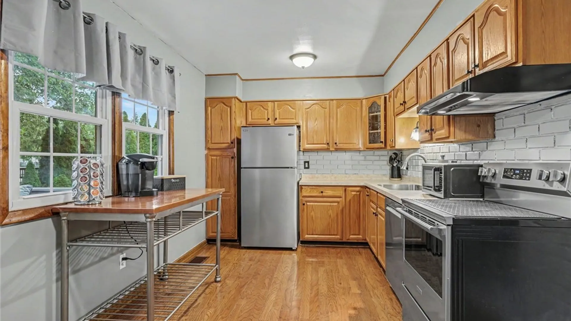 Property at 16 Strussenberg Drive, Parma, NY 14468 9